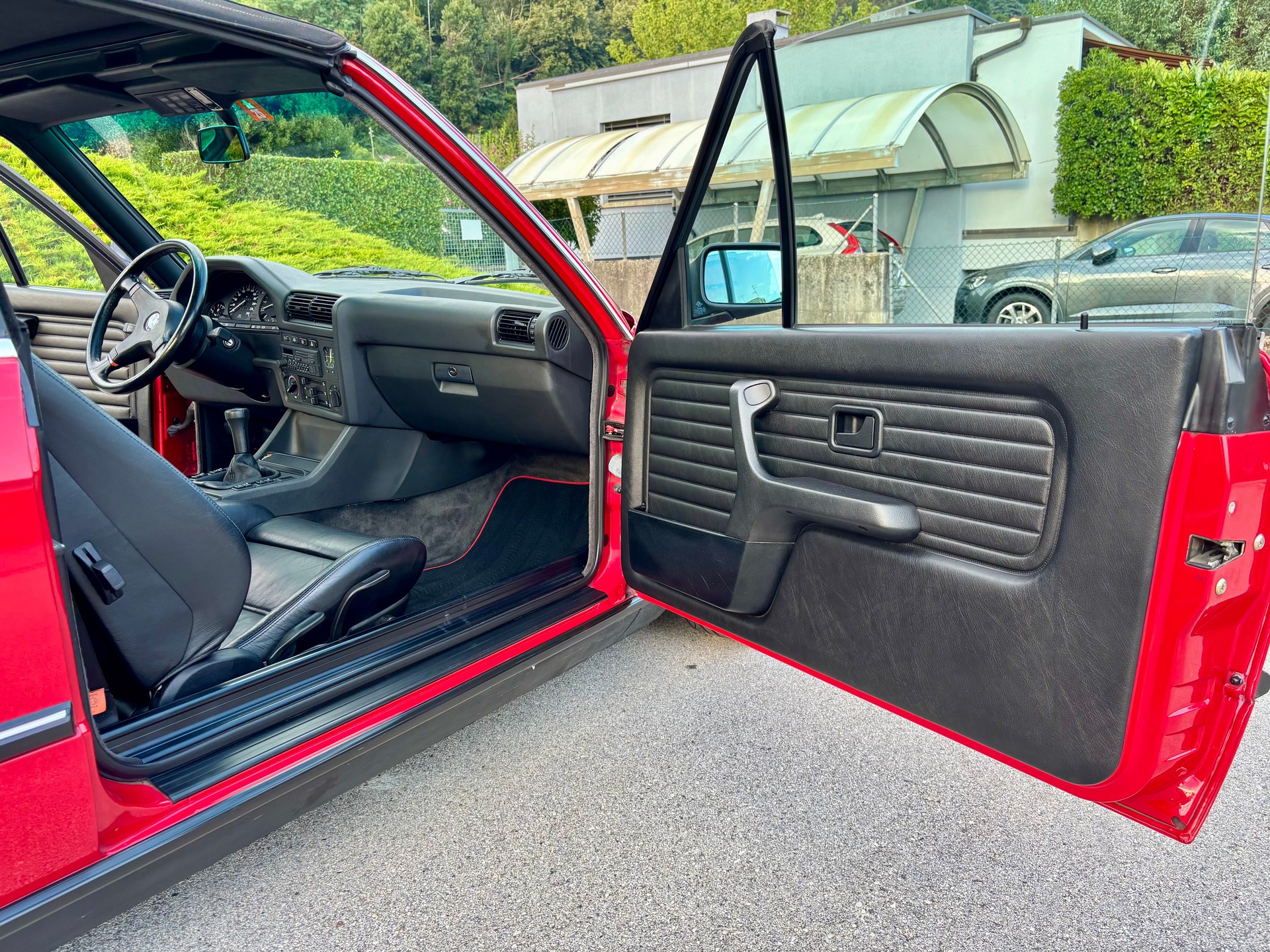 BMW E30 325i cabrio Veteranenfahrzeug-image-13