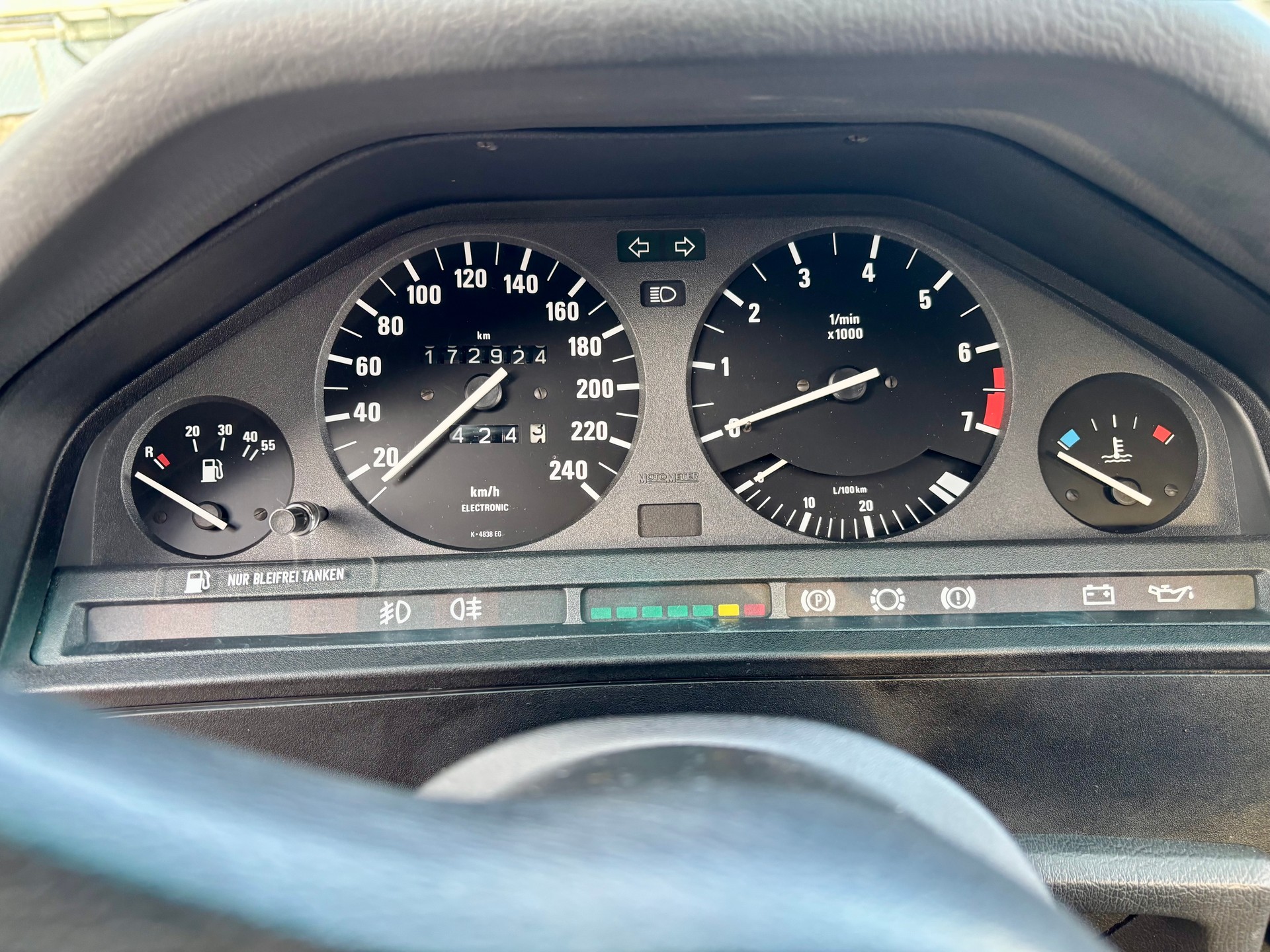 BMW E30 325i cabrio Veteranenfahrzeug-image-17