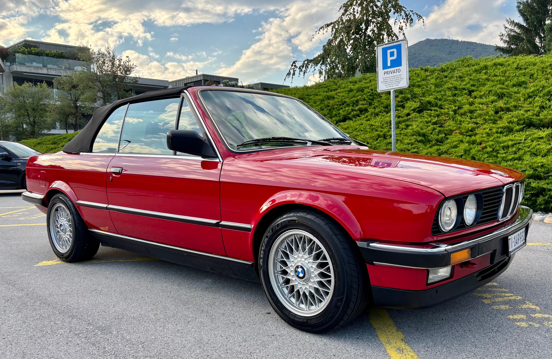 BMW E30 325i cabrio Veteranenfahrzeug-image-7