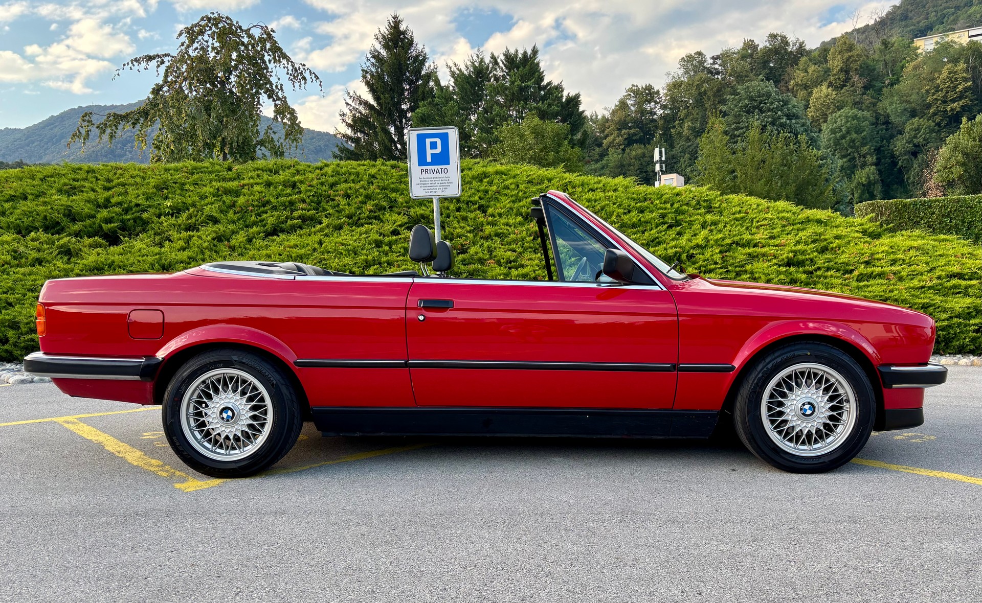 BMW E30 325i cabrio Veteranenfahrzeug-image-1