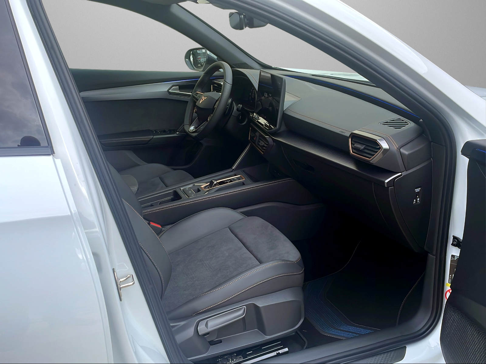 CUPRA Formentor 1.5 TSI DSG-image-9