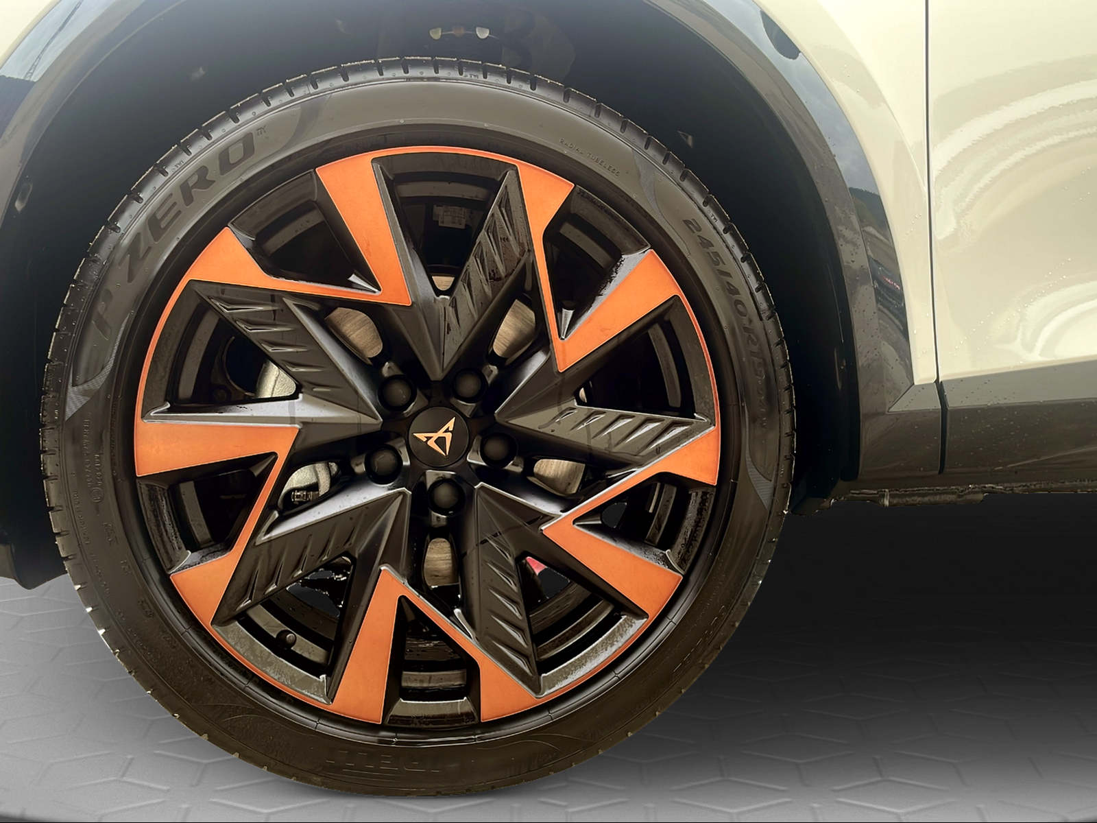CUPRA Formentor 1.5 TSI DSG-image-5