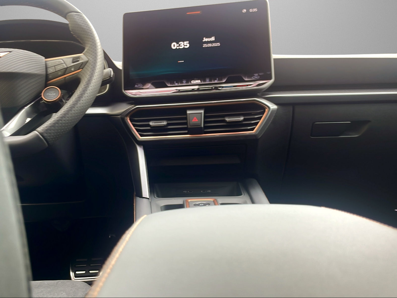 CUPRA Formentor 1.5 TSI DSG-image-10