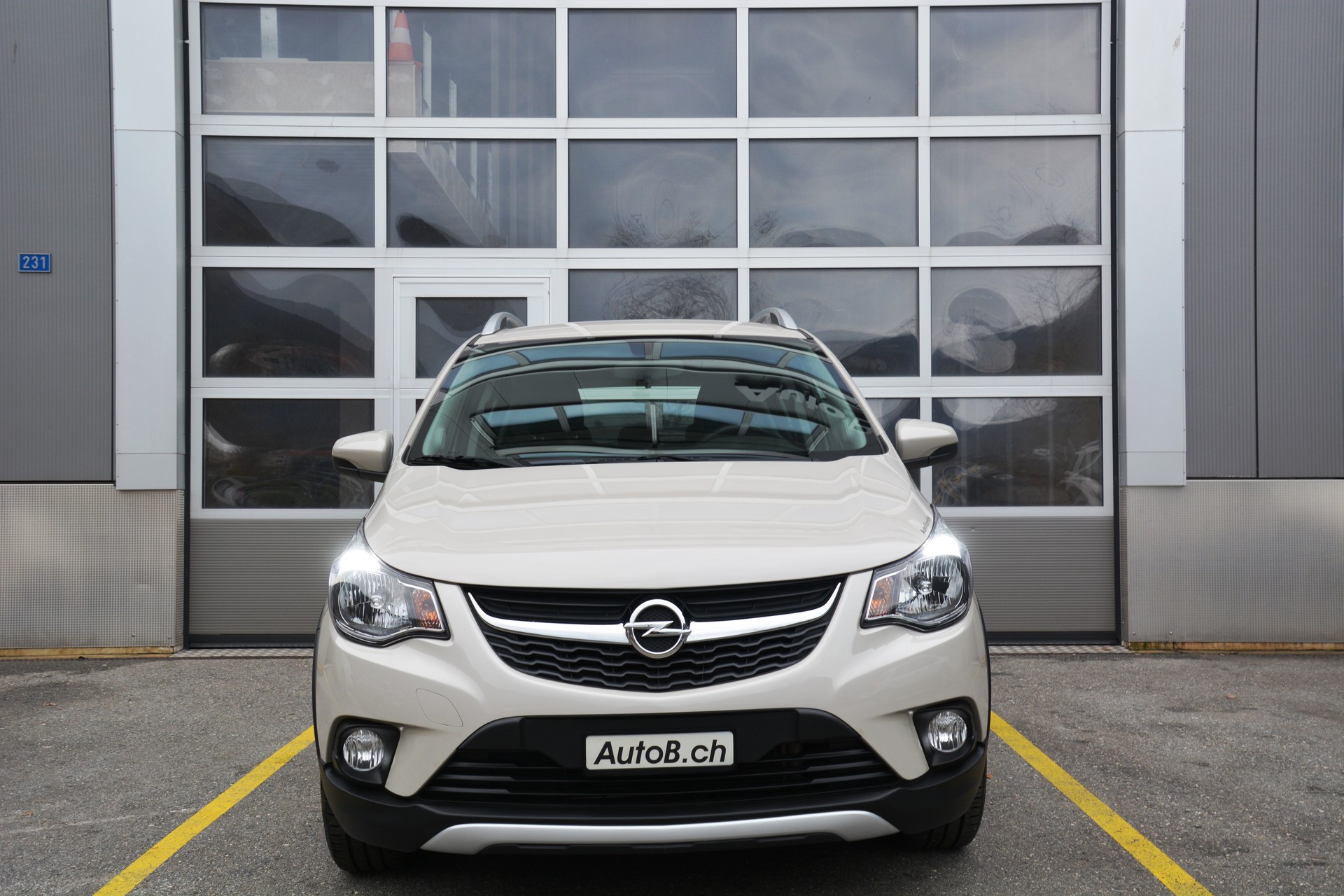 OPEL Karl 1.0 EcoFLEX Active Easytronic-image-2