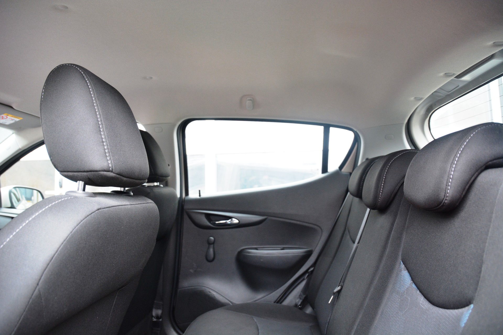 OPEL Karl 1.0 EcoFLEX Active Easytronic-image-15