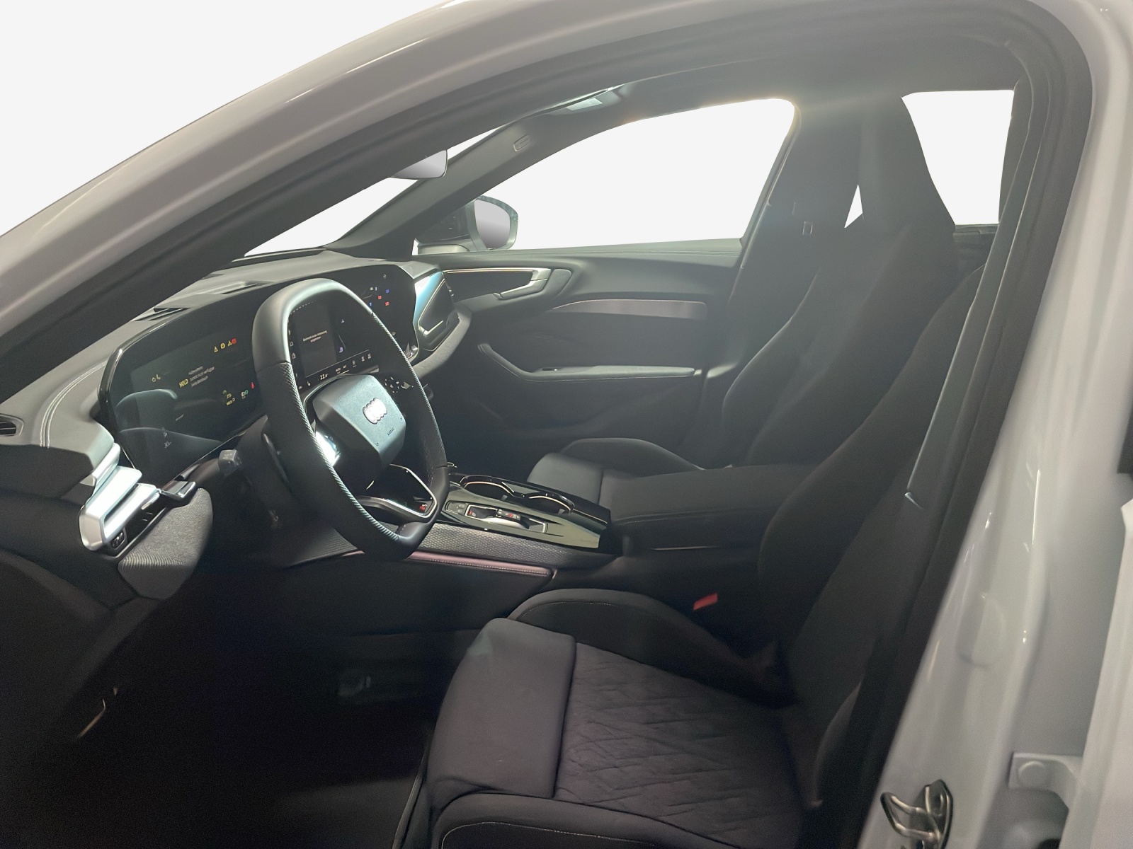 AUDI A5 Avant TDI quattro 150 kW Attraction S tronic-image-7
