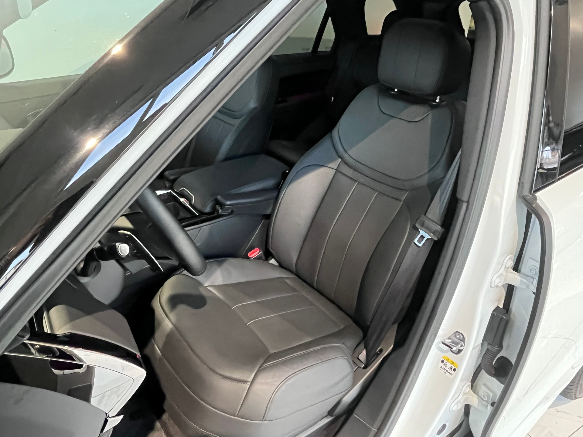 LAND ROVER Range Rover Sport D300 3.0 TD6 MHEV Dynamic SE Automatic-image-4