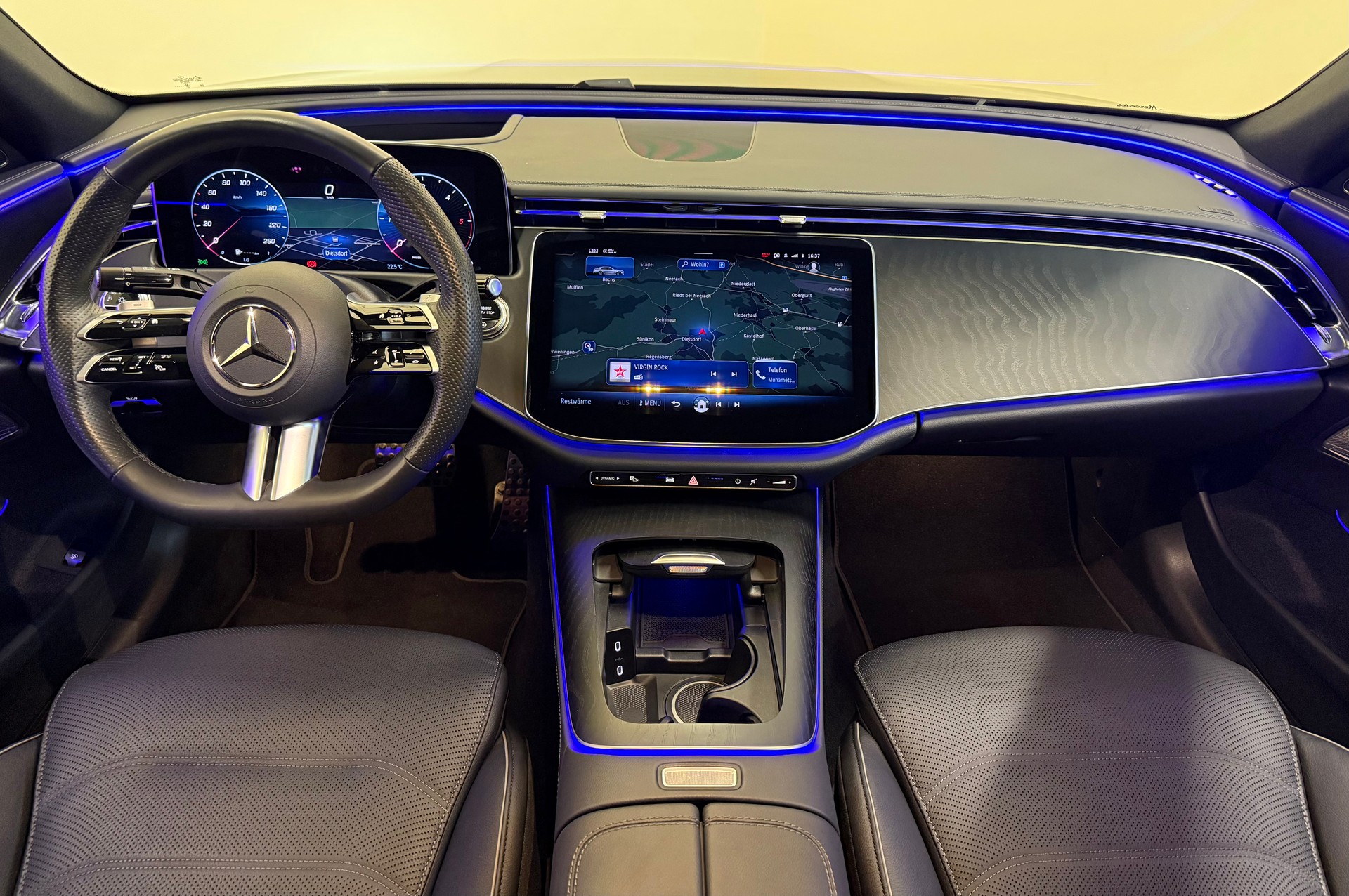 MERCEDES-BENZ E 450 d 4Matic 9G-Tronic AMG Line-image-17