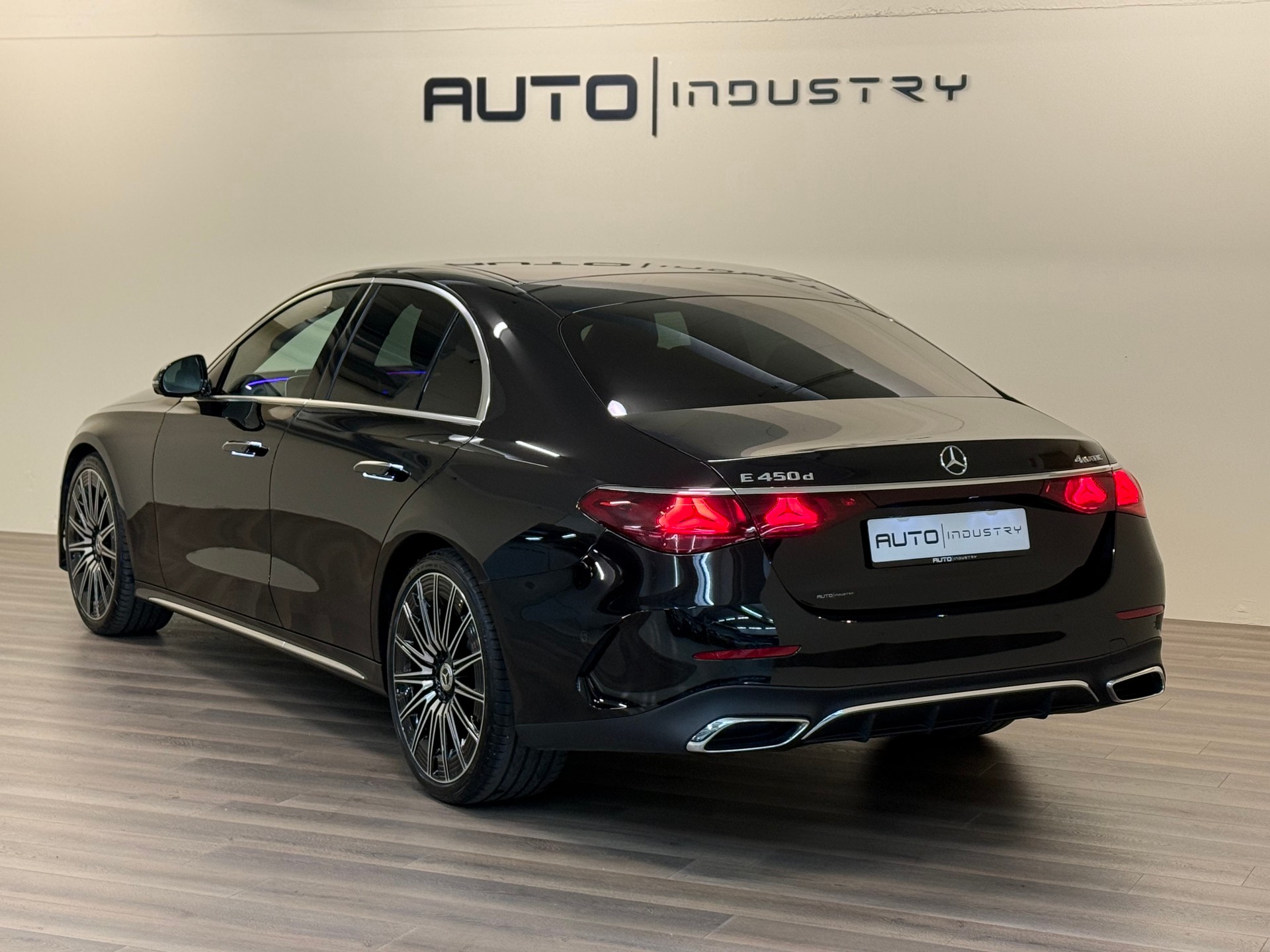 MERCEDES-BENZ E 450 d 4Matic 9G-Tronic AMG Line-image-11