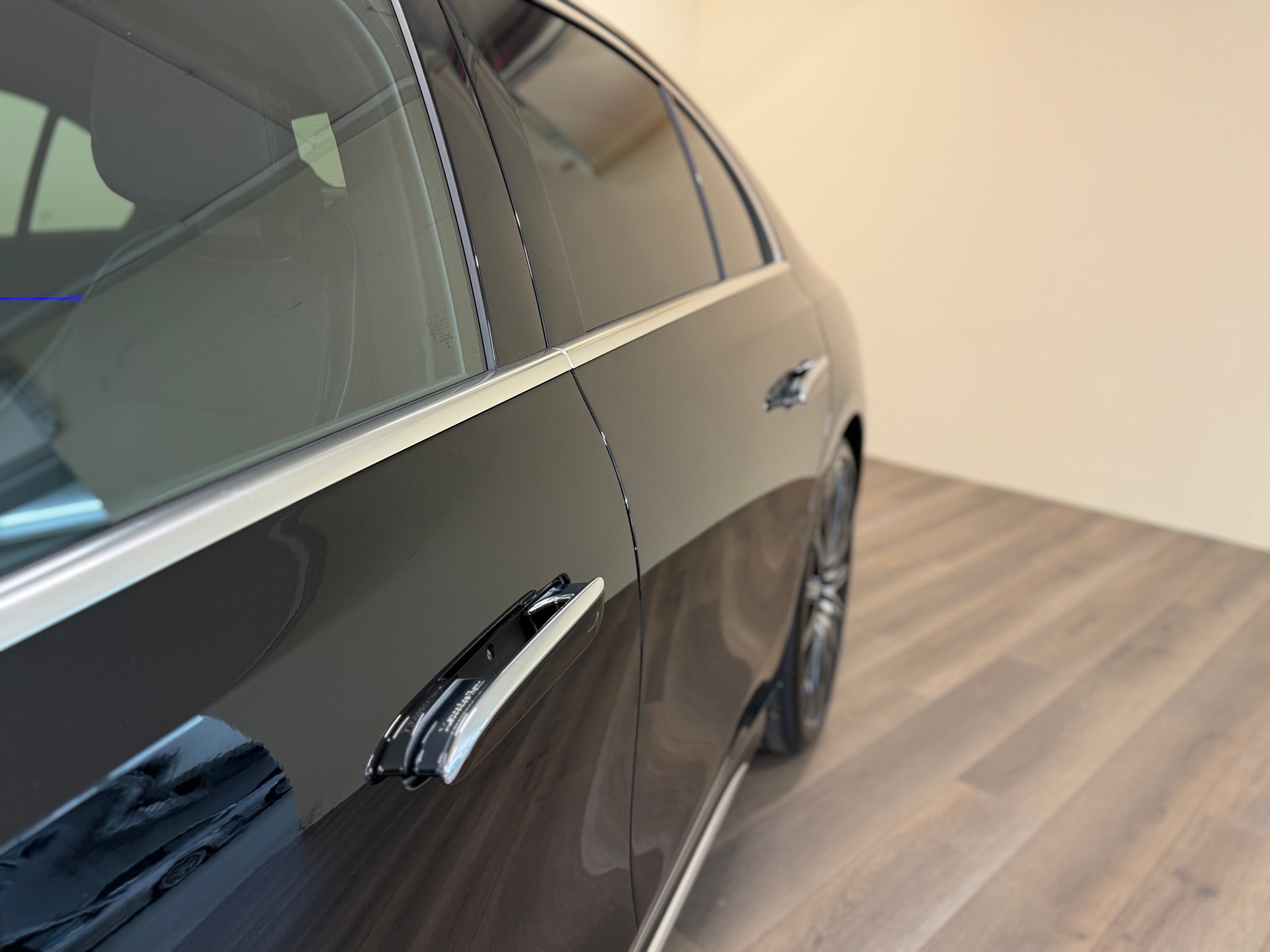 MERCEDES-BENZ E 450 d 4Matic 9G-Tronic AMG Line-image-30