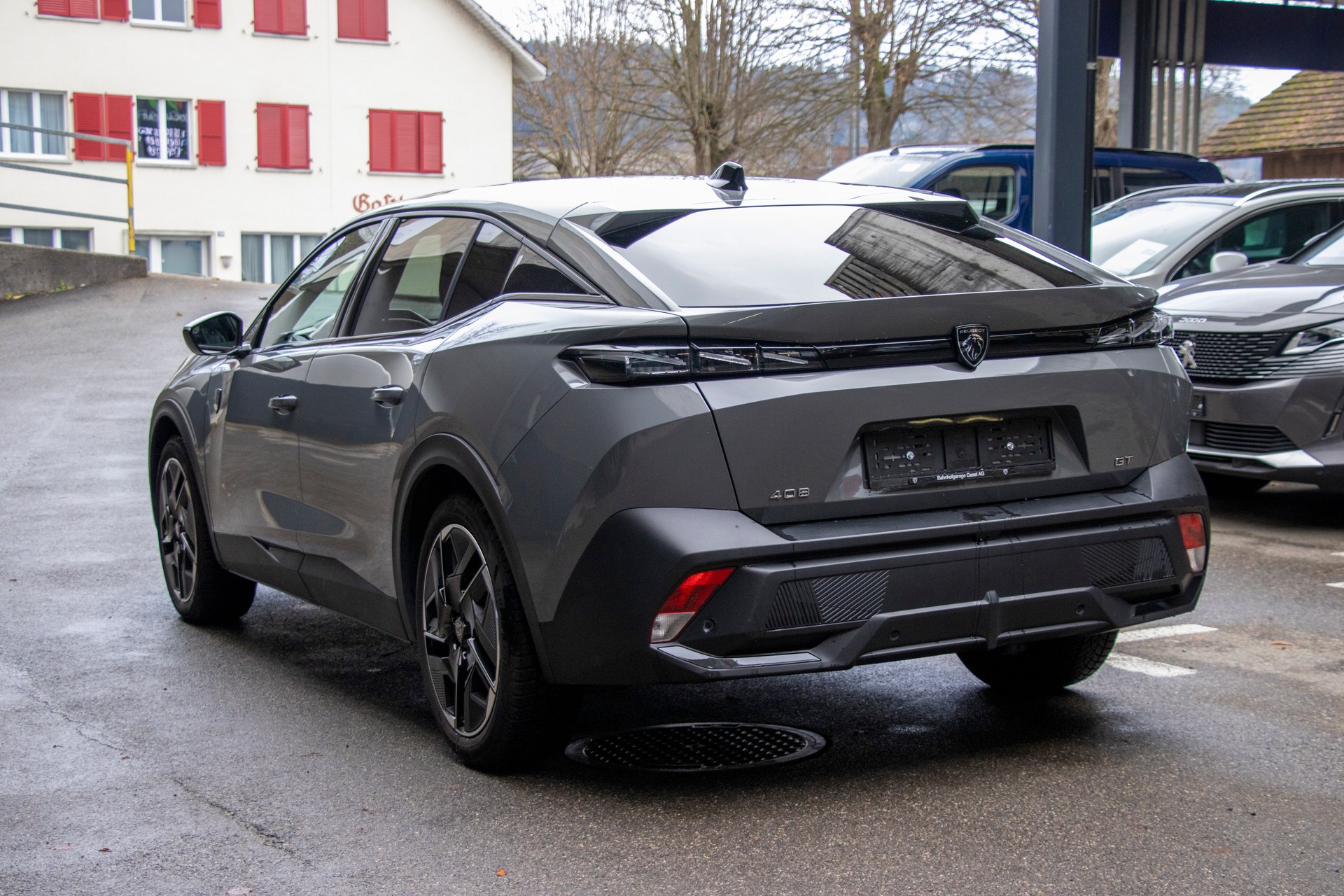 PEUGEOT 408 1.2 PureTech GT EAT8-image-1
