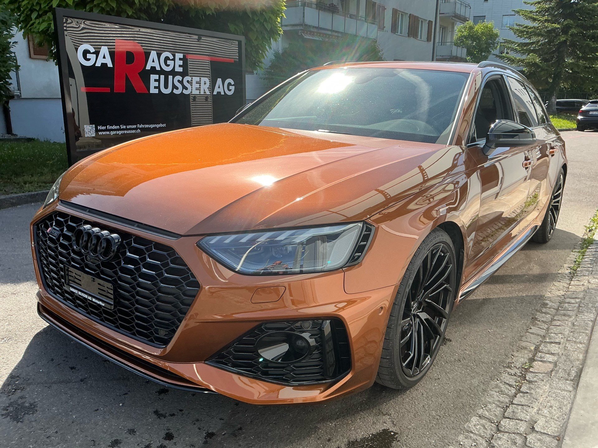 Car photo