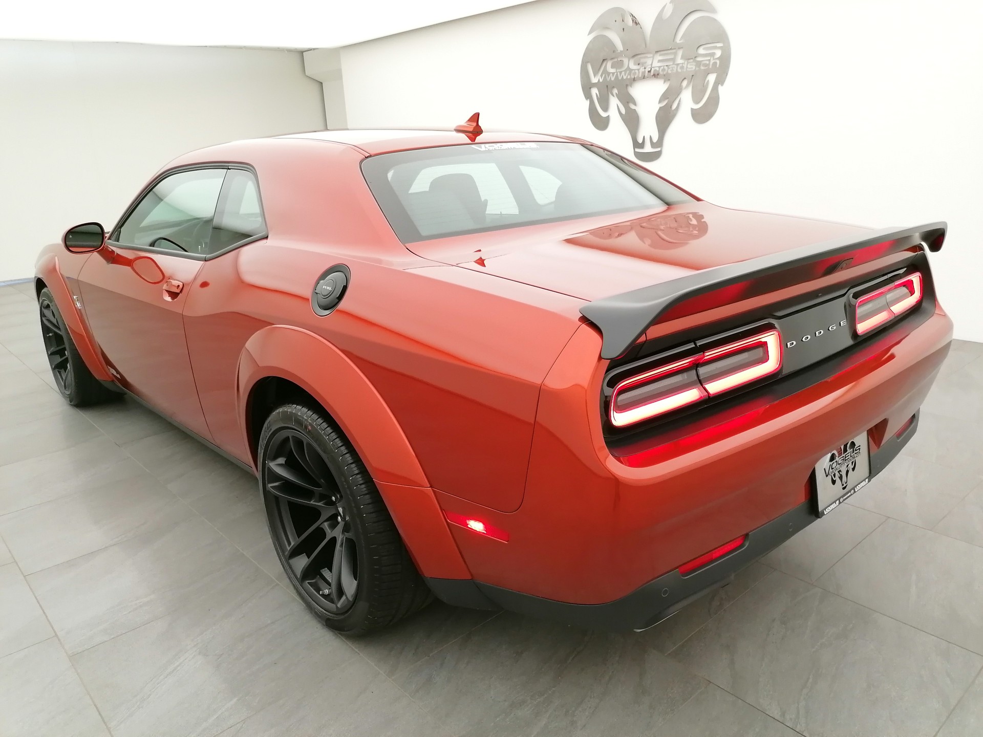 DODGE Challenger 392 WB Scatpack-image-5