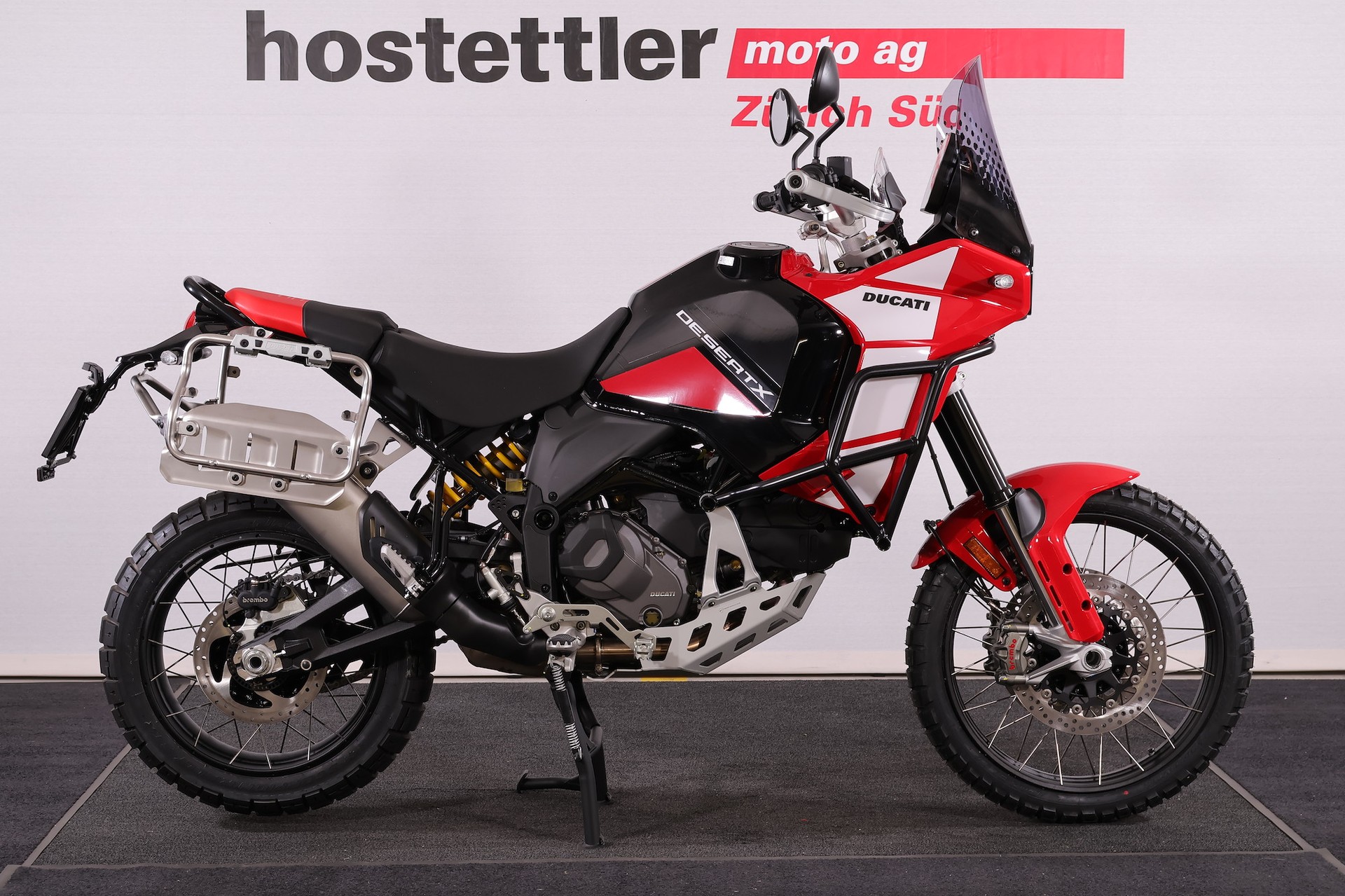 DUCATI Desert X Discovery-showroom-element-3