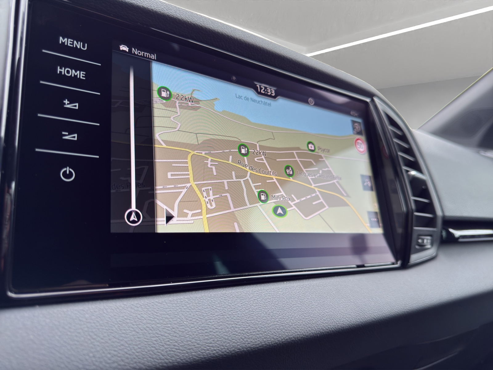 SKODA Karoq 1.5 TSI SportLine DSG-image-13
