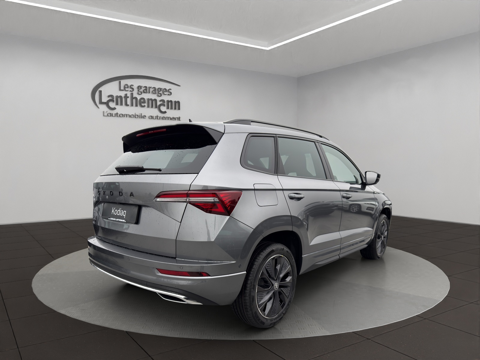 SKODA Karoq 1.5 TSI SportLine DSG-image-4