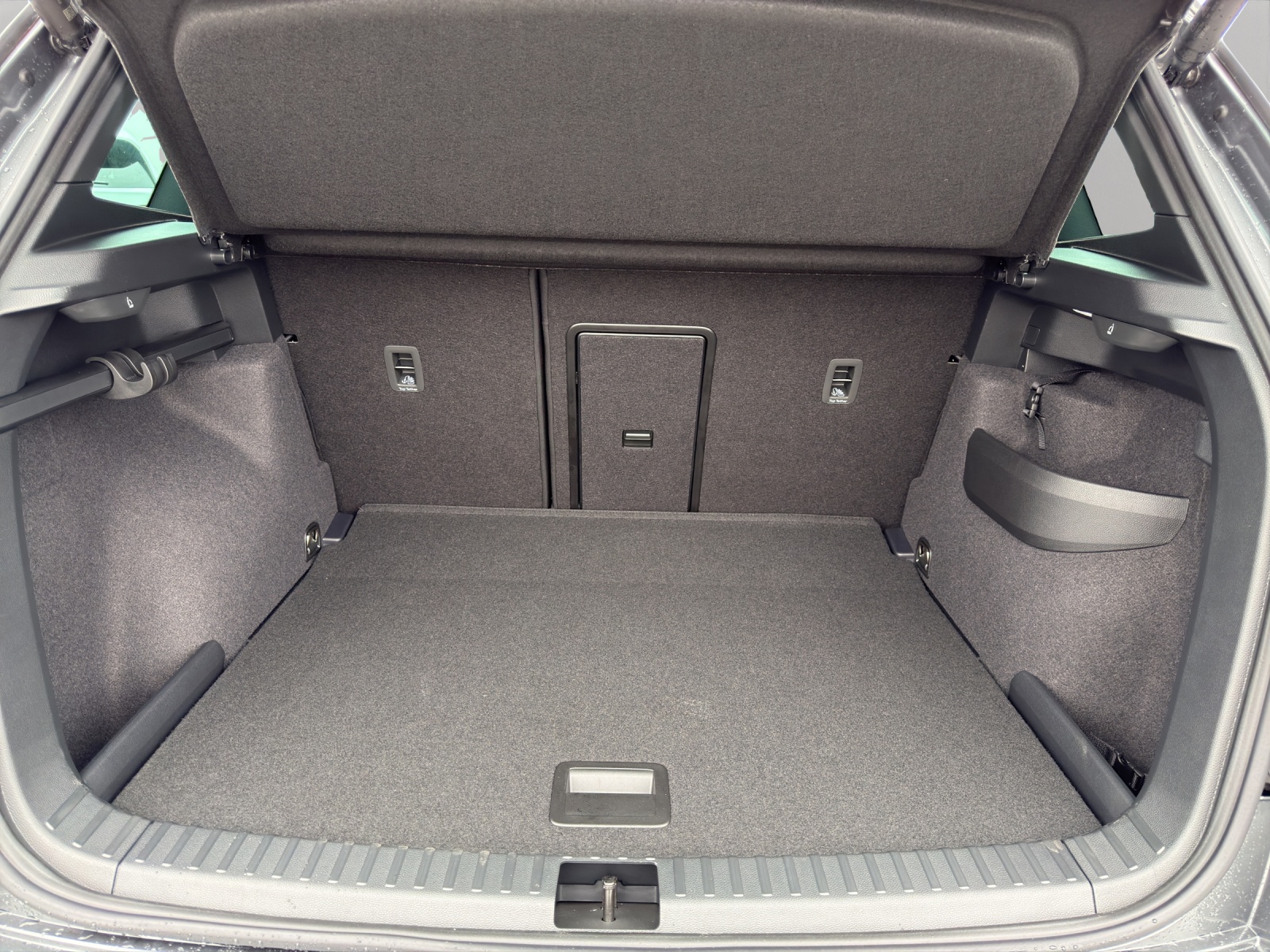 SKODA Karoq 1.5 TSI SportLine DSG-image-18