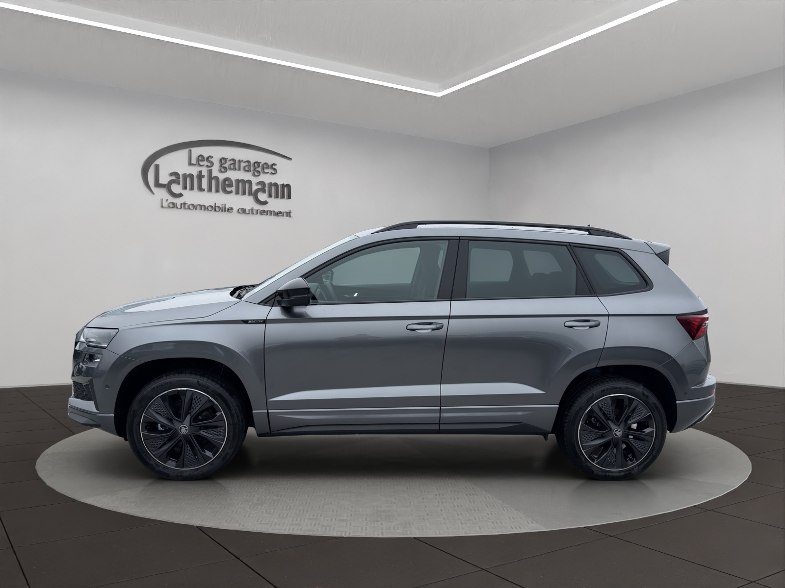 SKODA Karoq 1.5 TSI SportLine DSG-image-1