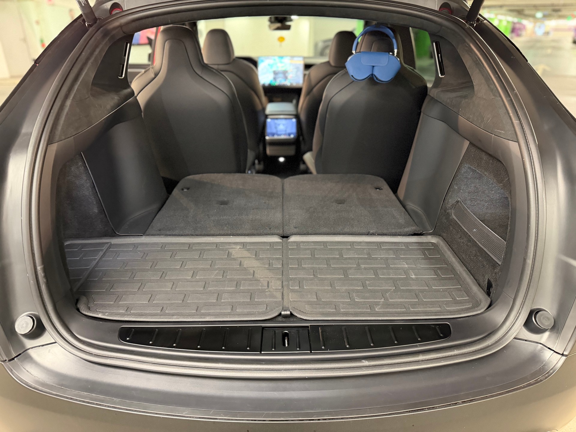 TESLA MODEL X Plaid Einzigartig-image-15