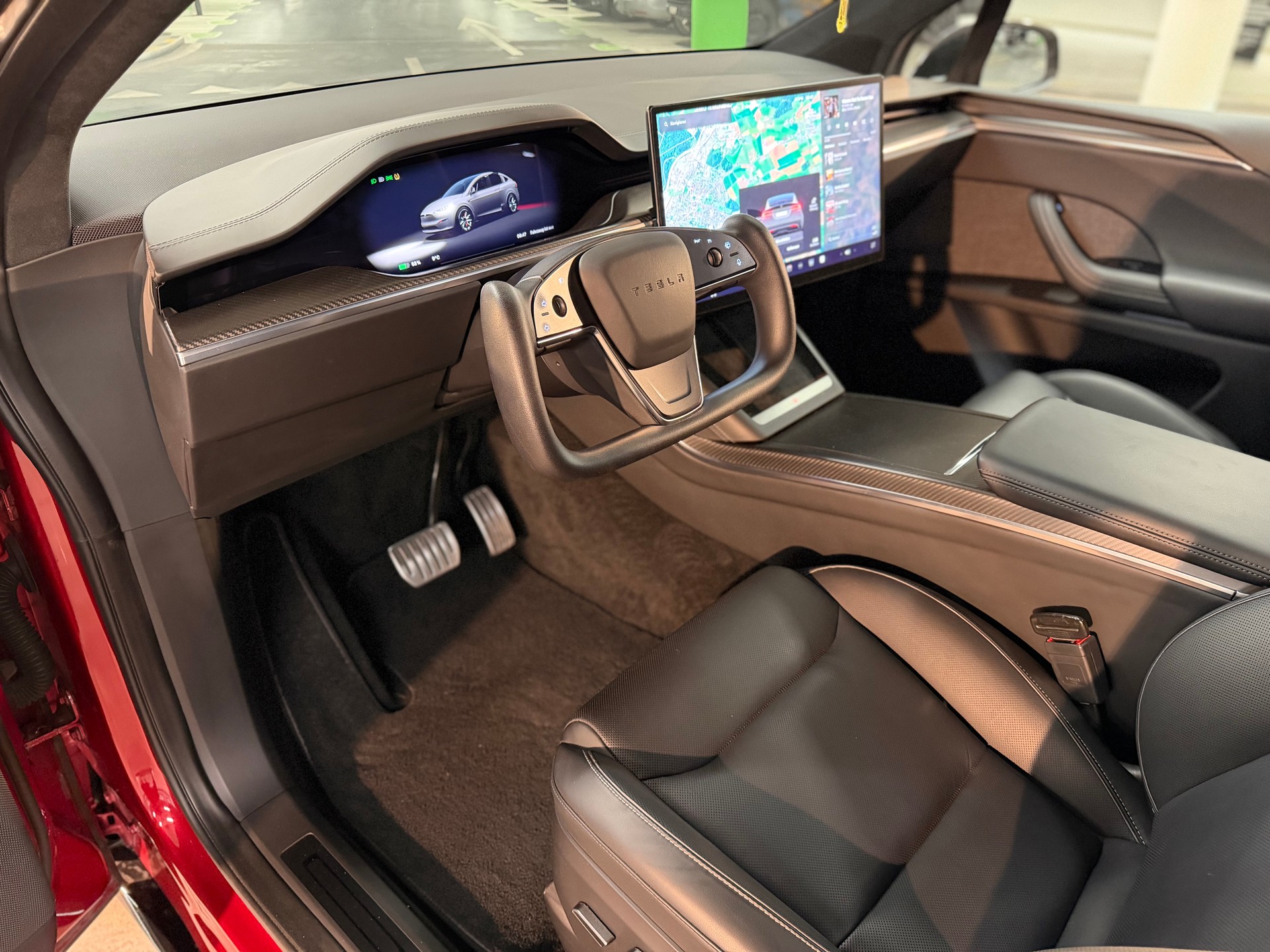 TESLA MODEL X Plaid Einzigartig-image-11