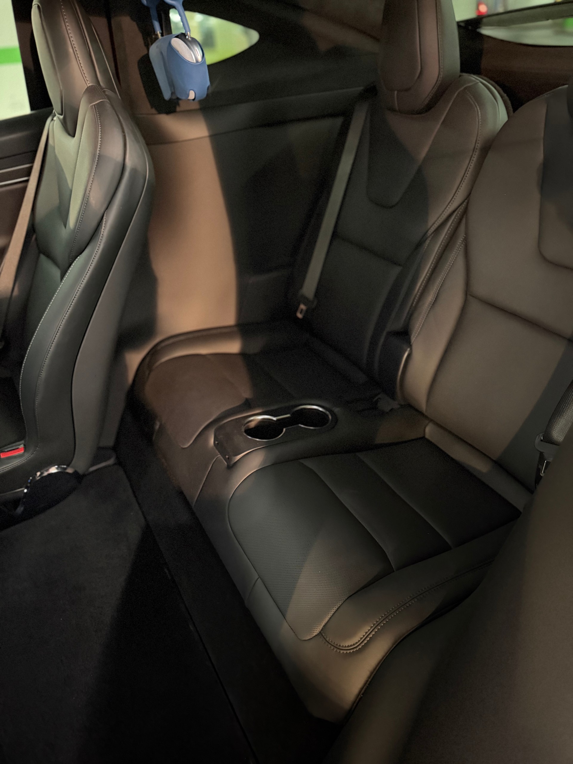 TESLA MODEL X Plaid Einzigartig-image-13