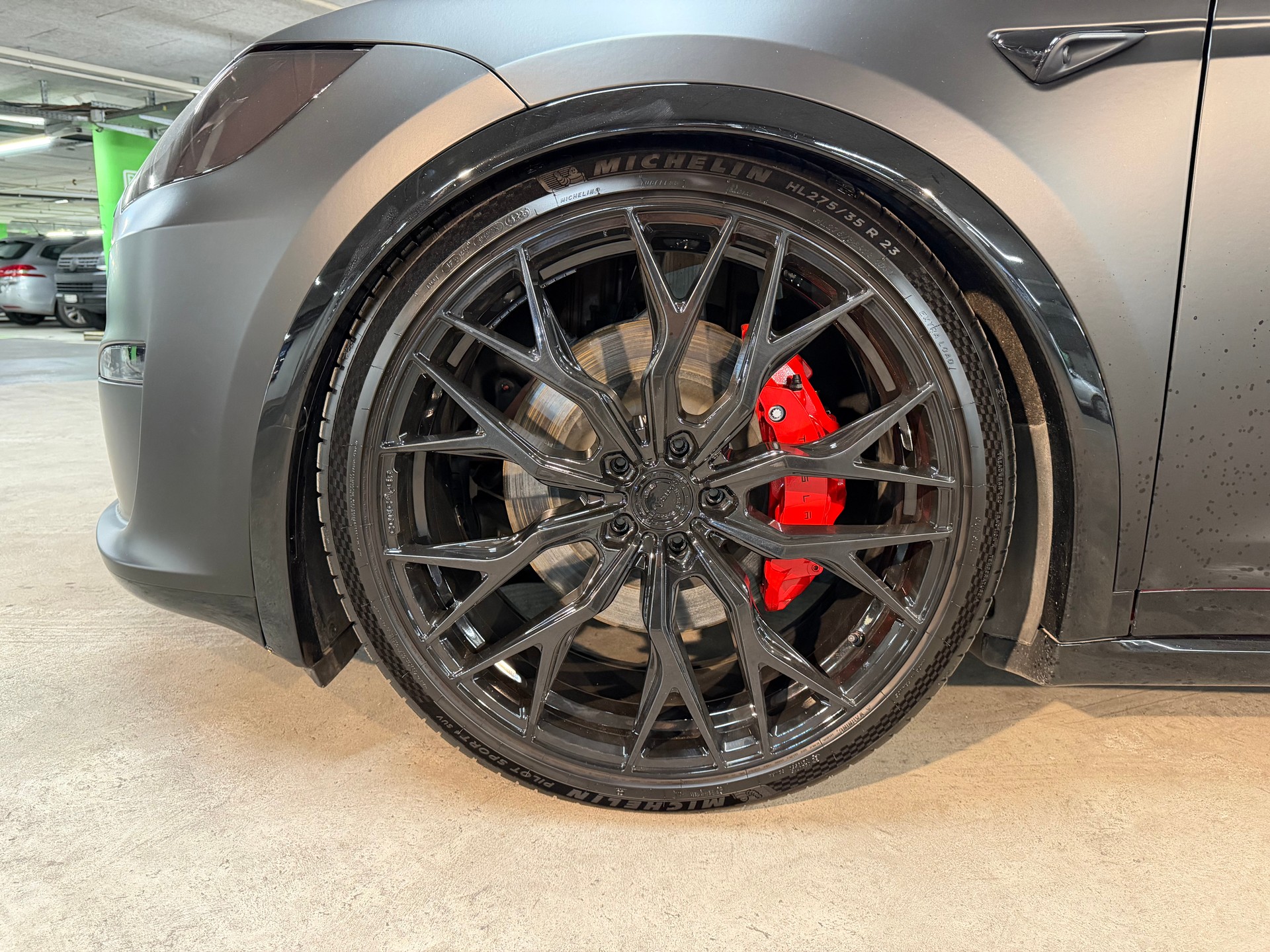 TESLA MODEL X Plaid Einzigartig-image-9