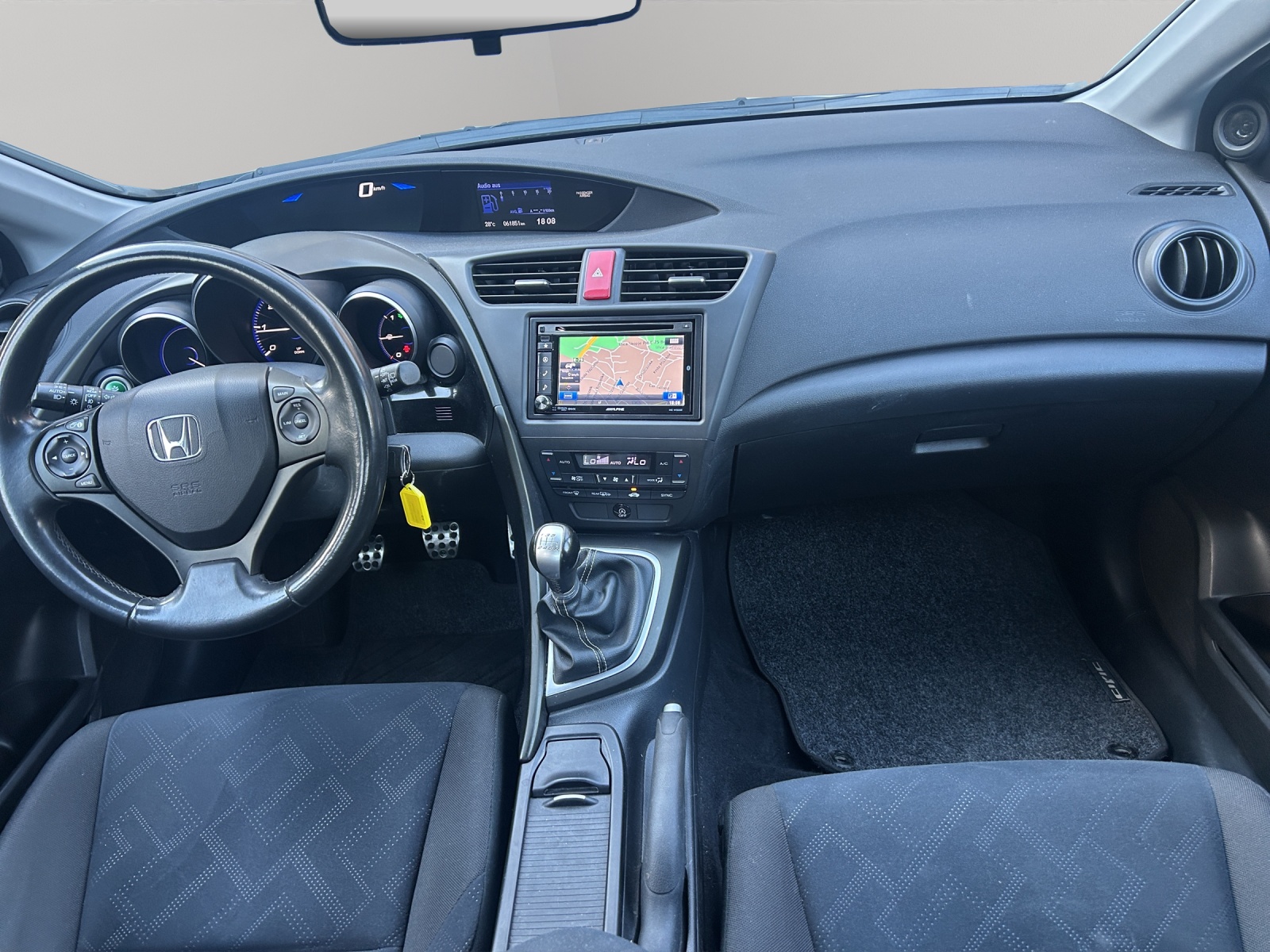 HONDA Civic 2.2i-DTEC Executive-image-11