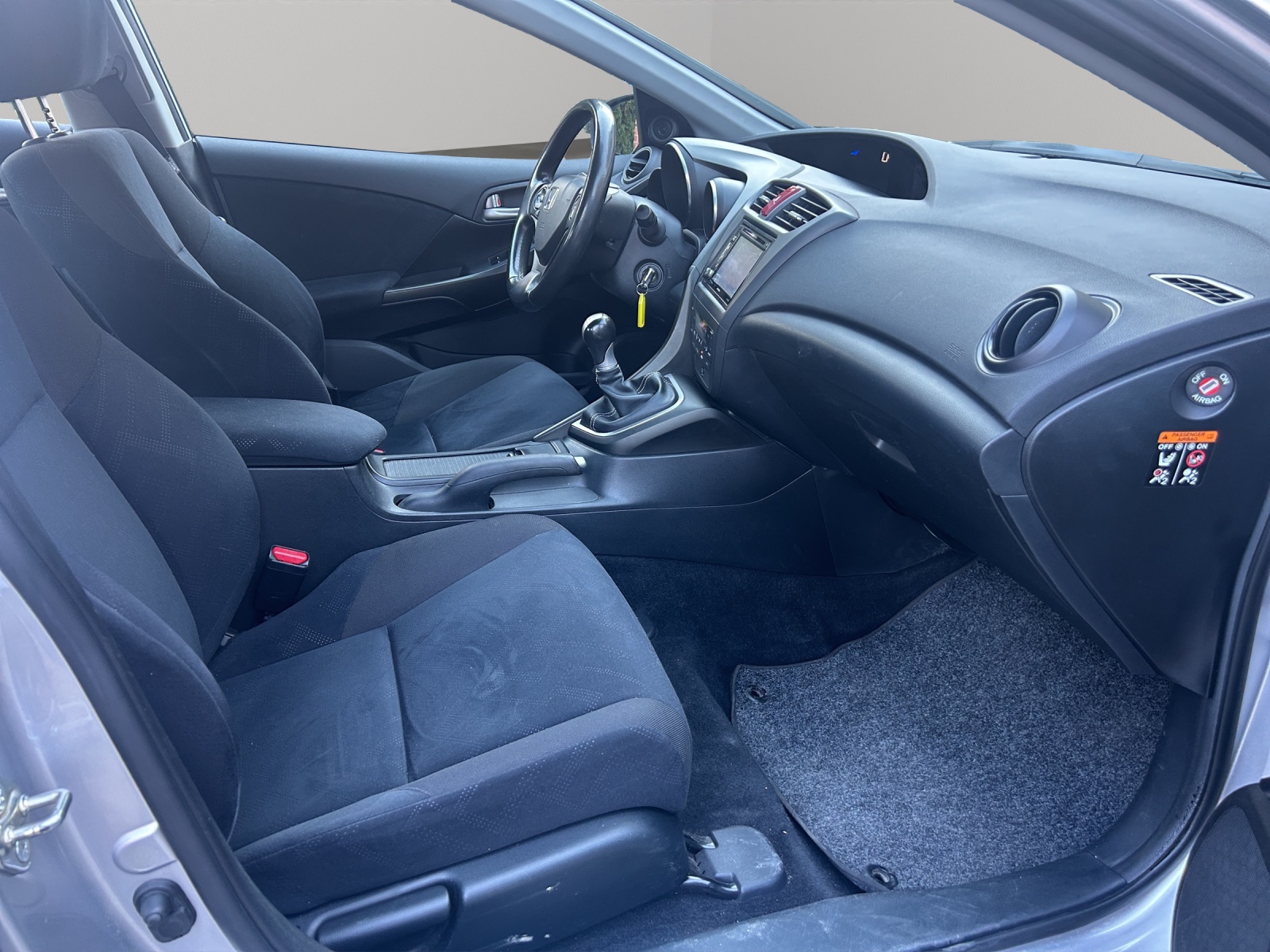 HONDA Civic 2.2i-DTEC Executive-image-18