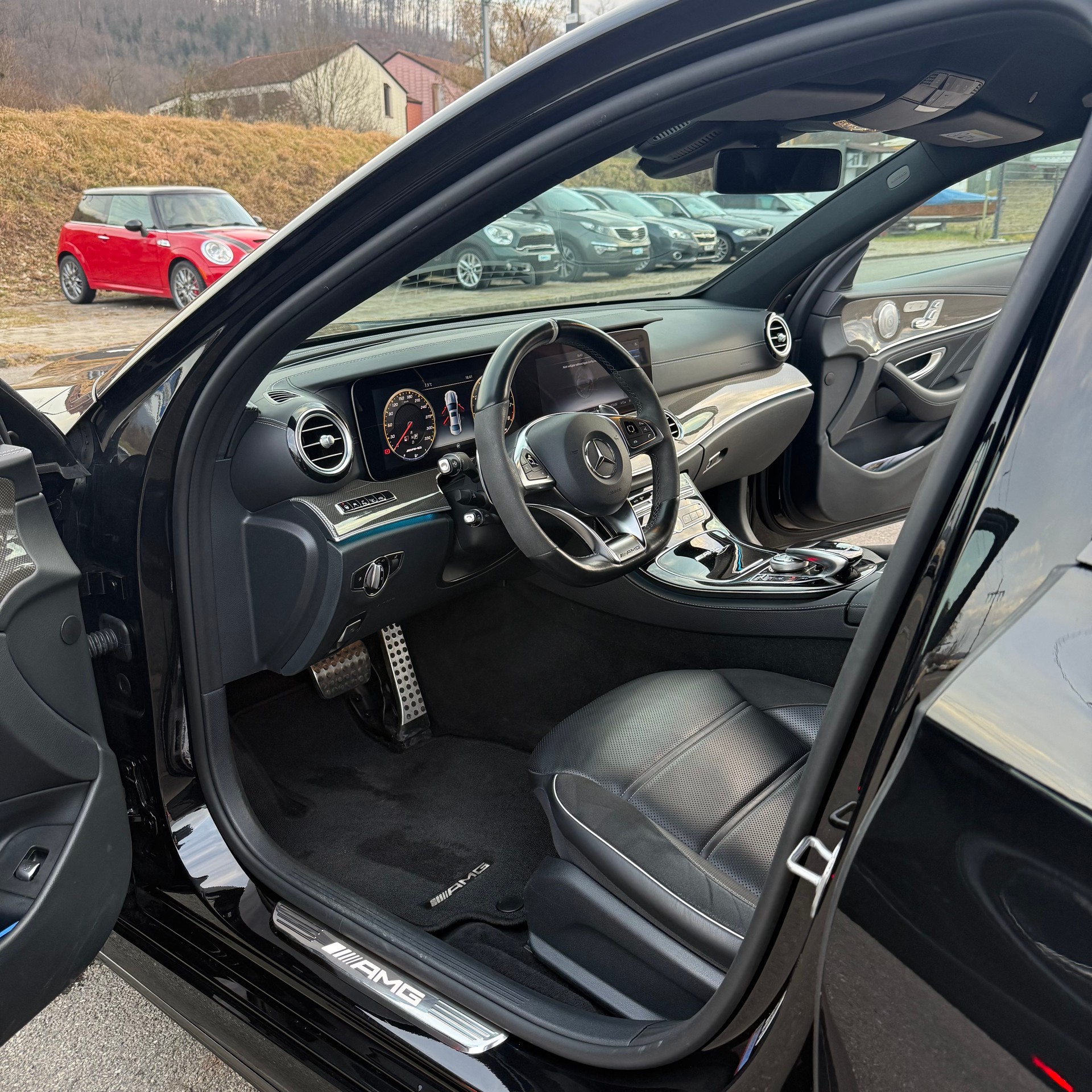 MERCEDES-BENZ E 63 AMG S 4 Matic 9G-Tronic-image-12