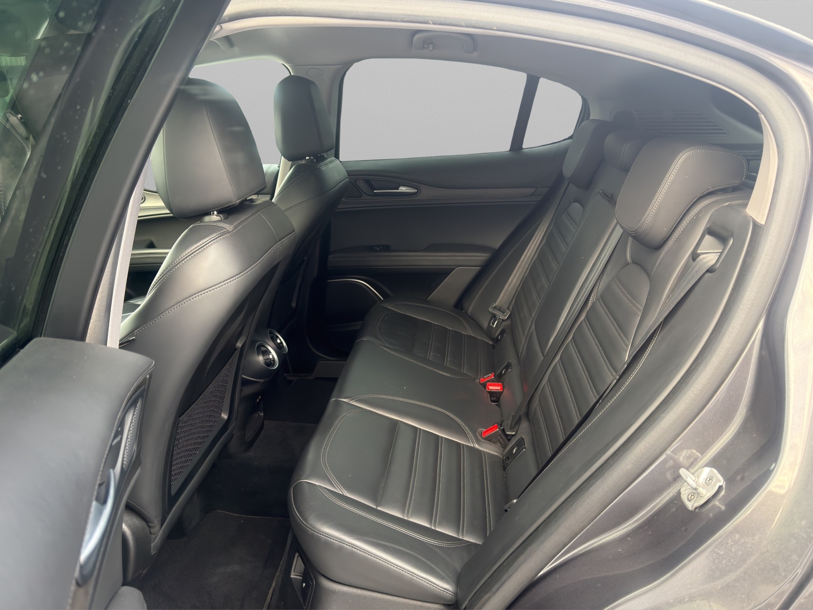 ALFA ROMEO Stelvio 2.0 Q4 280 Executive-image-14
