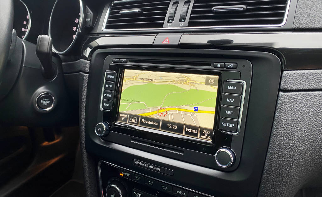 SKODA Superb Combi 2.0 TDI 170 Eleg. 4x4 DSG S/S-image-6