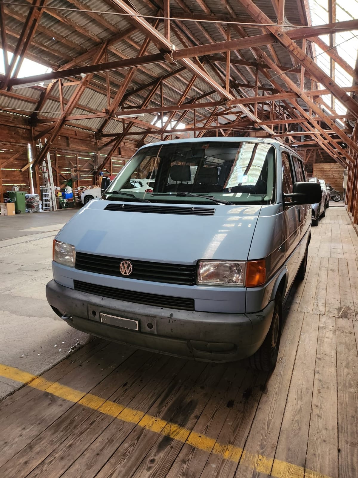 VW T4 Transporter 2.5l (Swiss Profi)-image-2