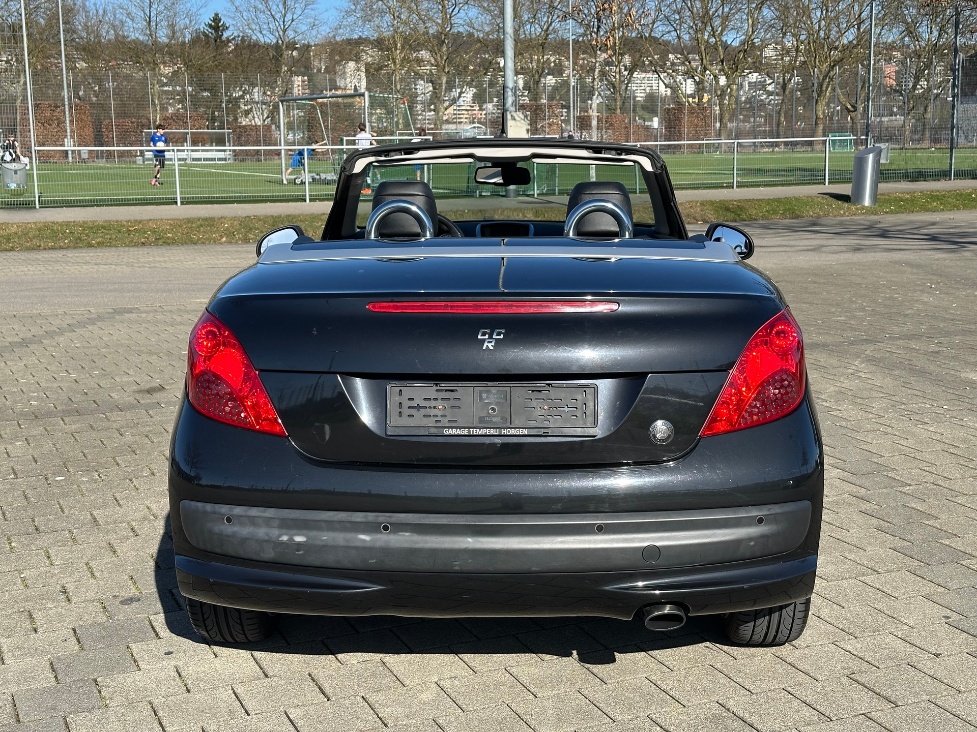 PEUGEOT 207 CC 1.6 16V Turbo Roland Garros Edition-image-5