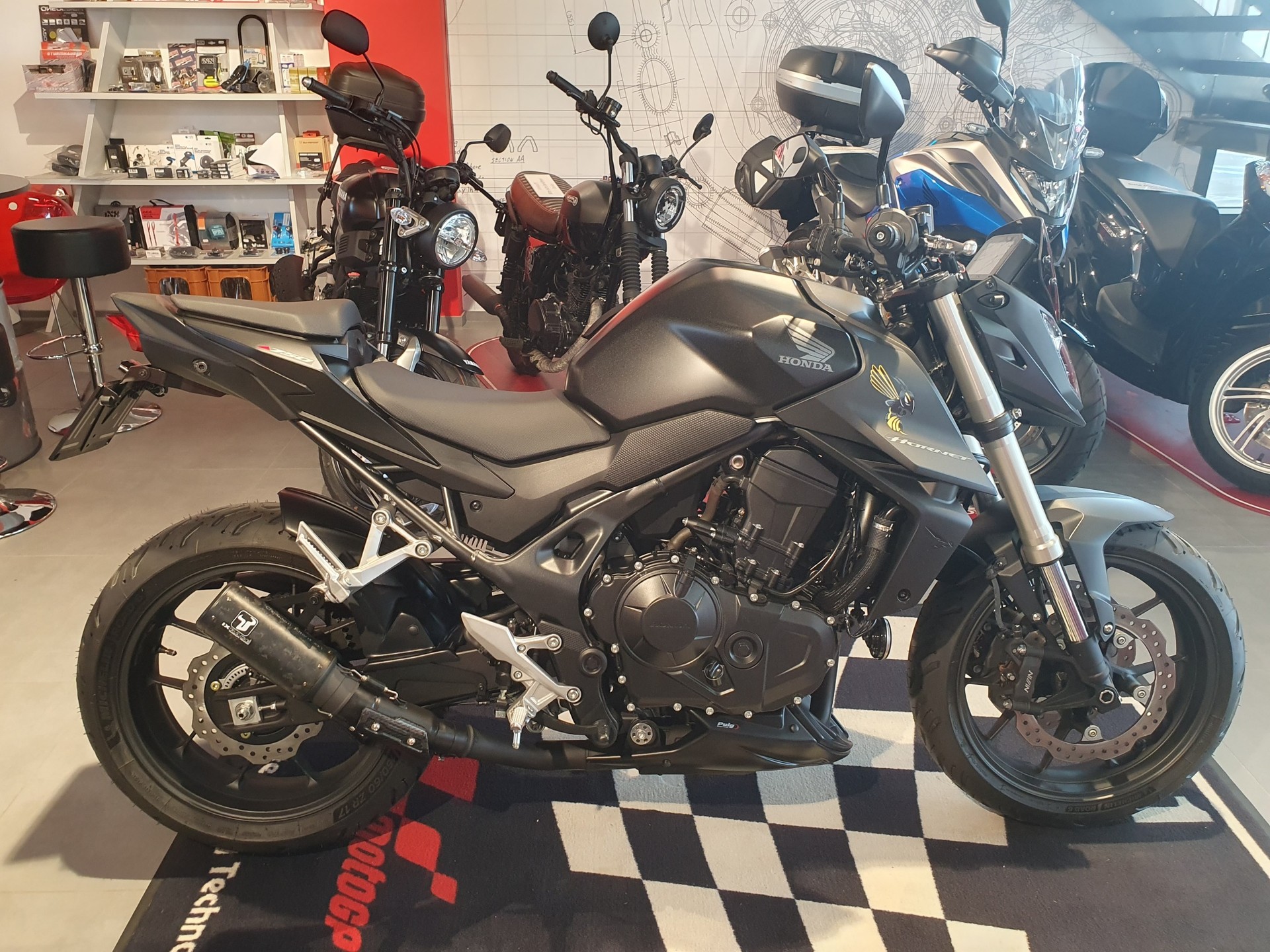 HONDA CB 750 Hornet-showroom-element-2