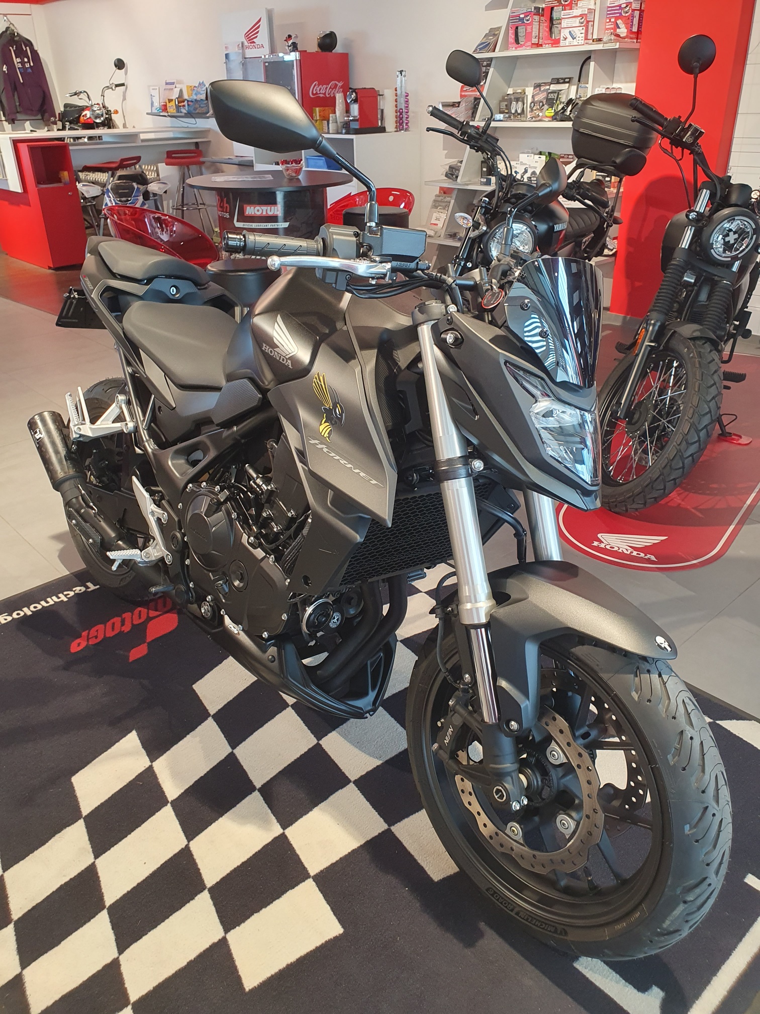 HONDA CB 750 Hornet