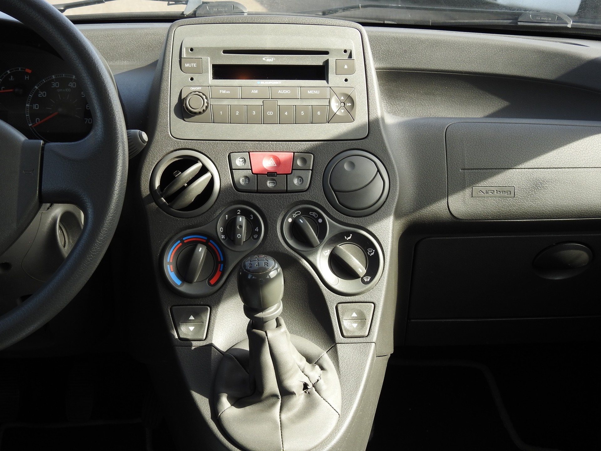 FIAT Panda 1.2 Freestyle 4x4-image-15
