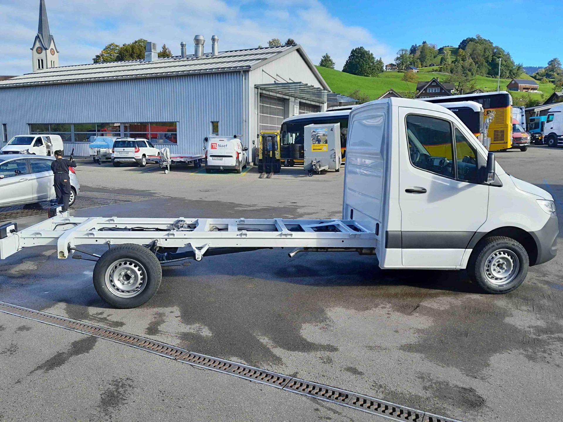 MERCEDES-BENZ Sprinter 317 Kab.-Ch. 4325 L 2.0 CDI 170 Pro-image-5