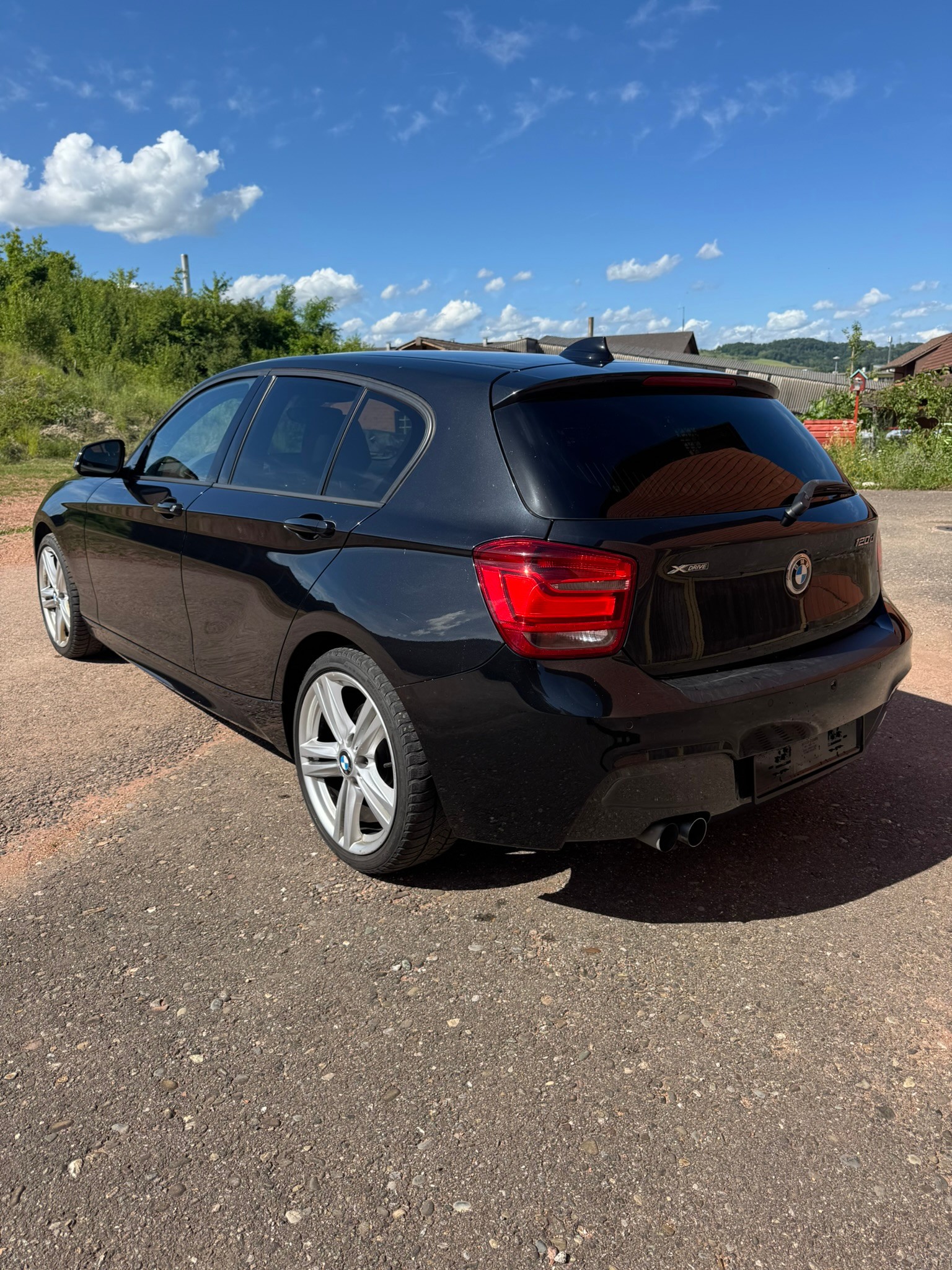 BMW 120d xDrive Sport Line-image-6
