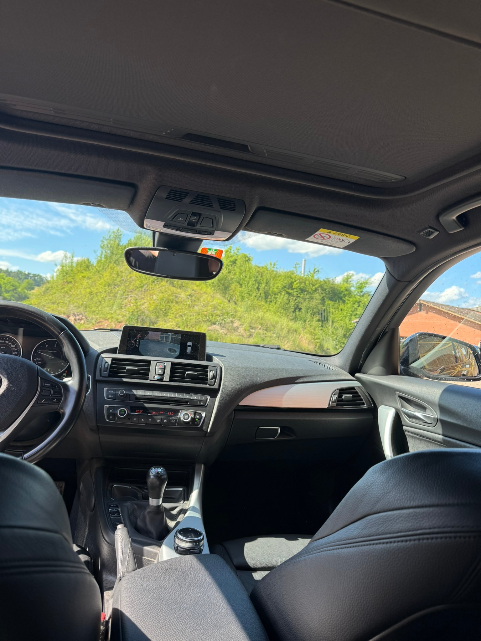 BMW 120d xDrive Sport Line-image-11