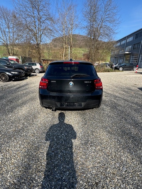 BMW 120d xDrive Sport Line-image-5