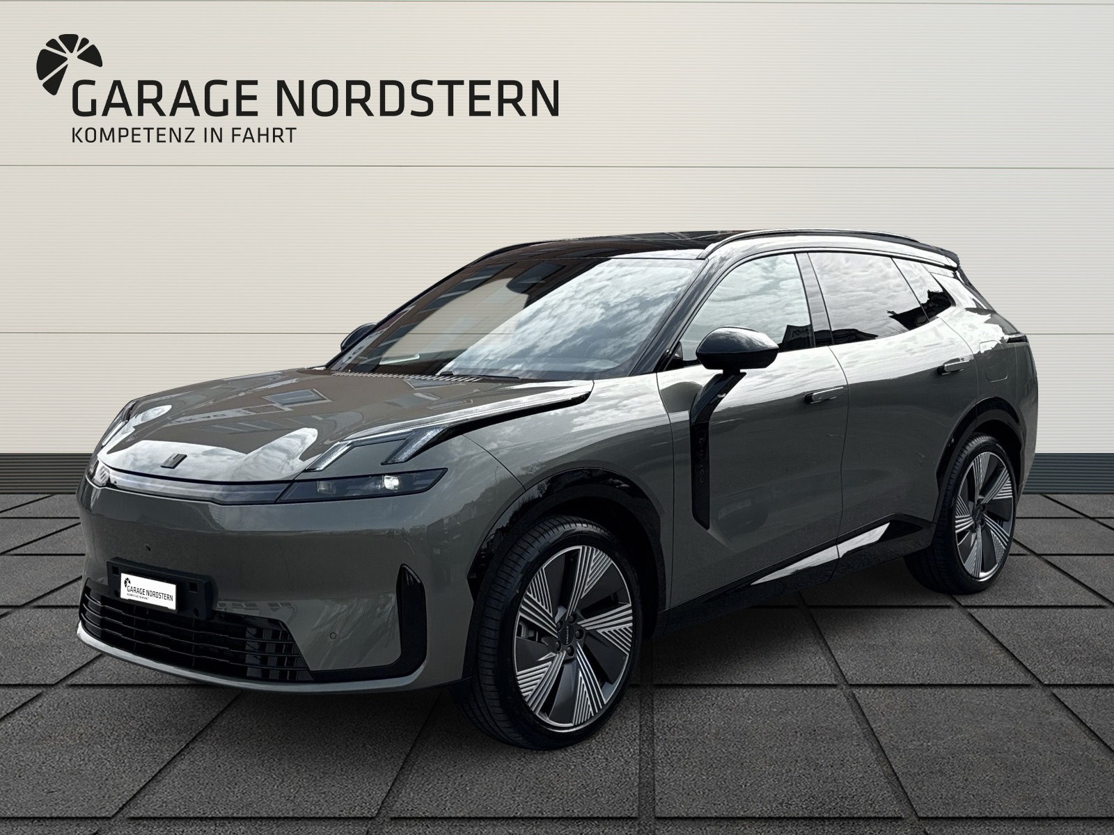 LYNK & CO 08 1.5 PHEV More-image-0