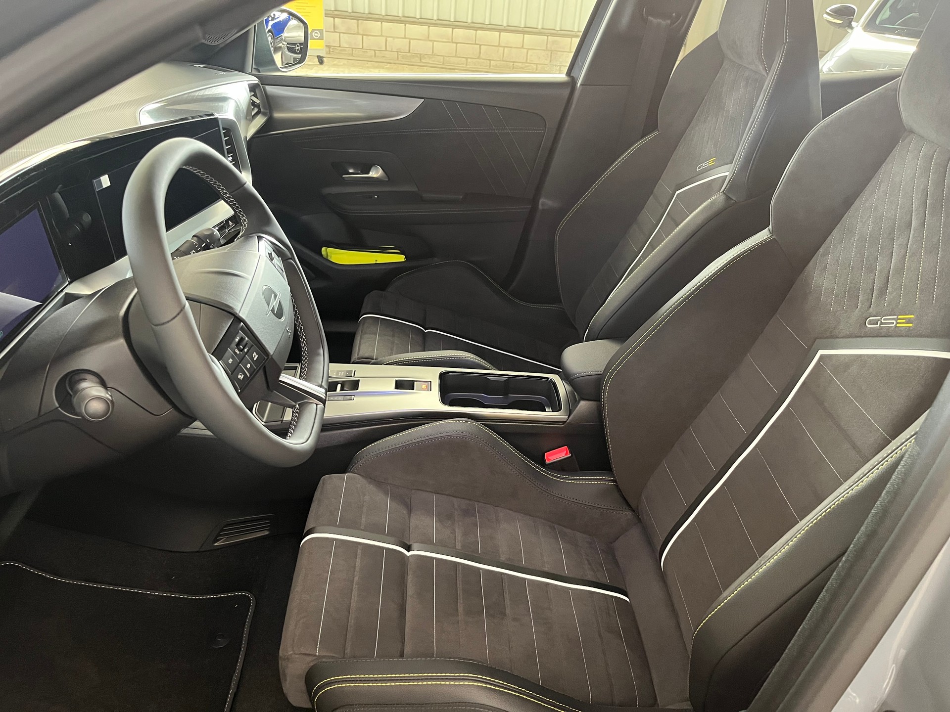 OPEL Mokka e 54 kWh GSE-image-1