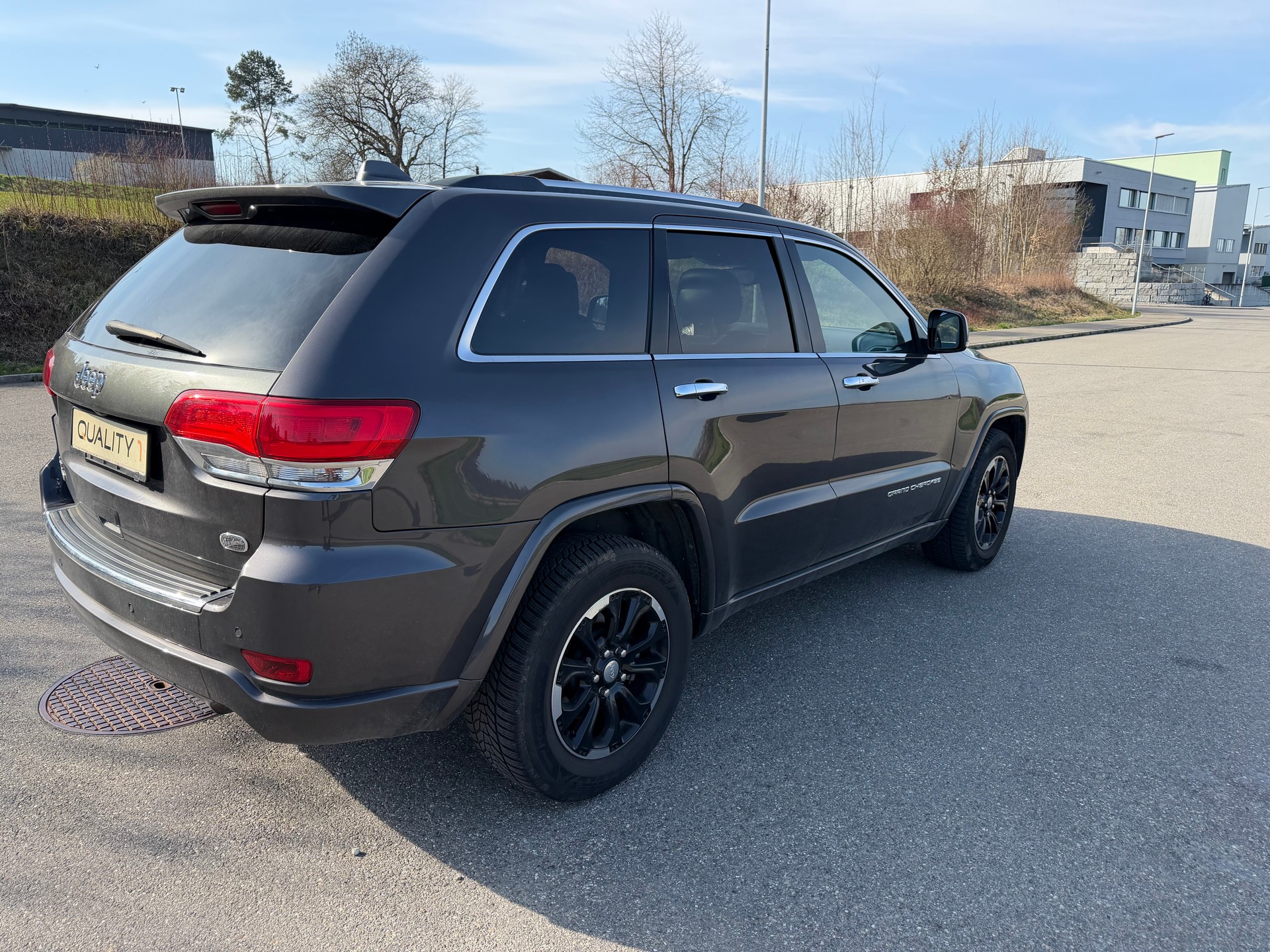 JEEP Grand Cherokee 3.0 CRD Overland Automatic-image-2