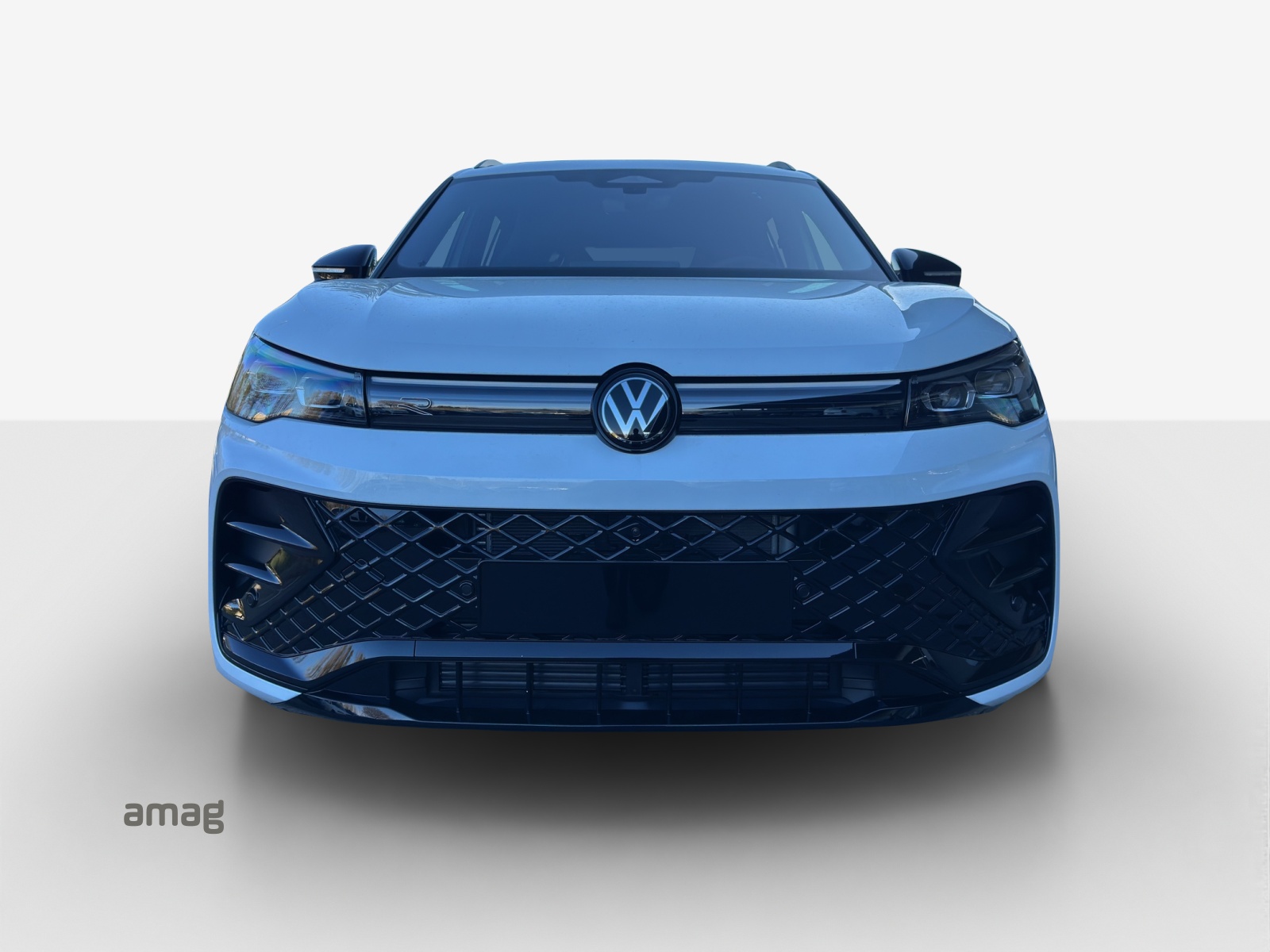 VW Tiguan 2.0 TSI DSG R-Line 4Motion-image-6