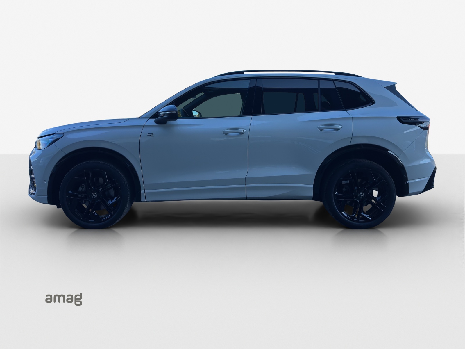 VW Tiguan 2.0 TSI DSG R-Line 4Motion-image-1