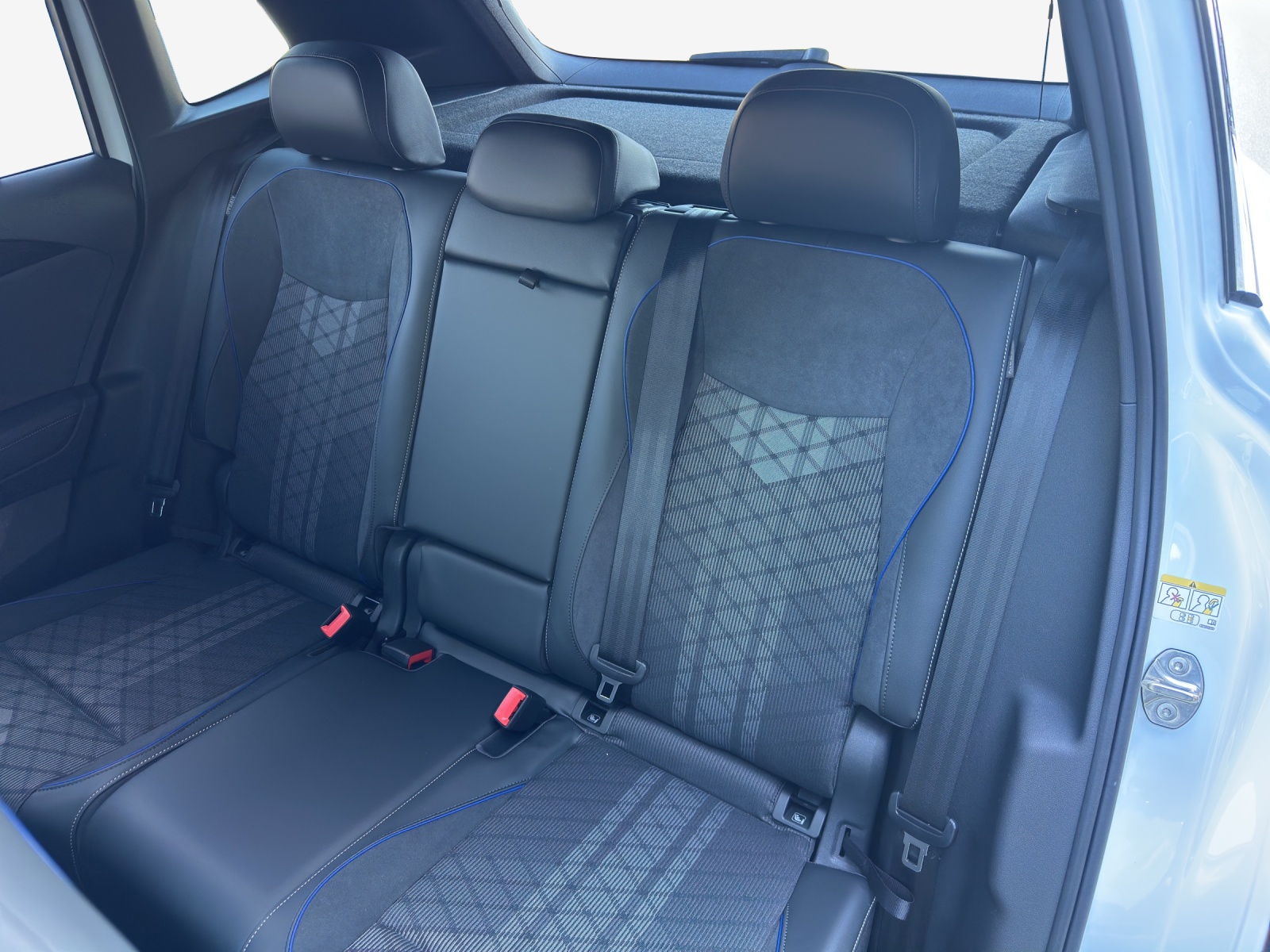 VW Tiguan 2.0 TSI DSG R-Line 4Motion-image-11