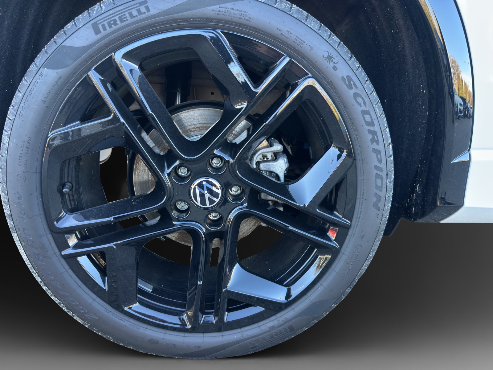 VW Tiguan 2.0 TSI DSG R-Line 4Motion-image-13
