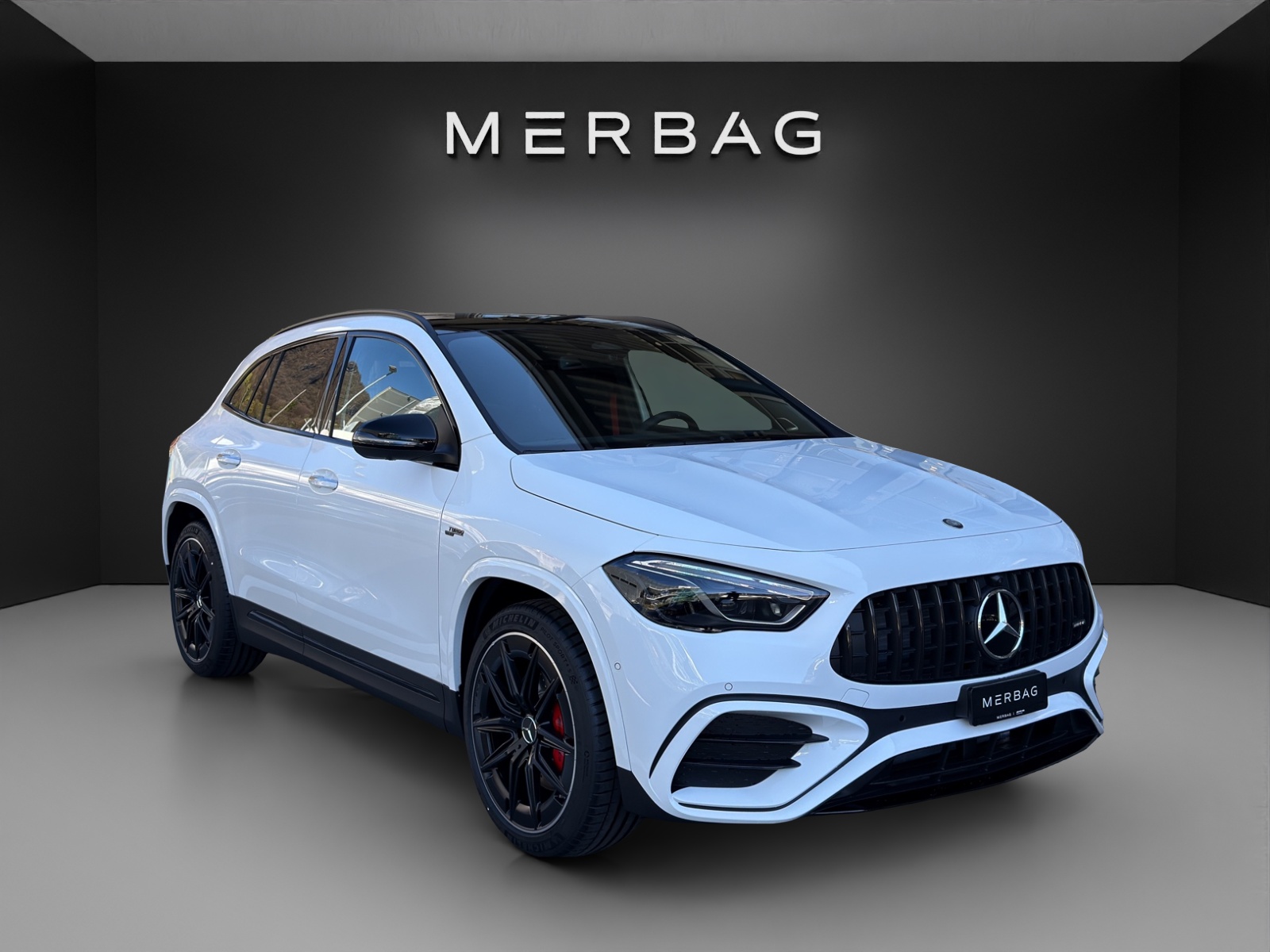 MERCEDES-BENZ GLA AMG 35 4Matic 8G-DCT-image-5