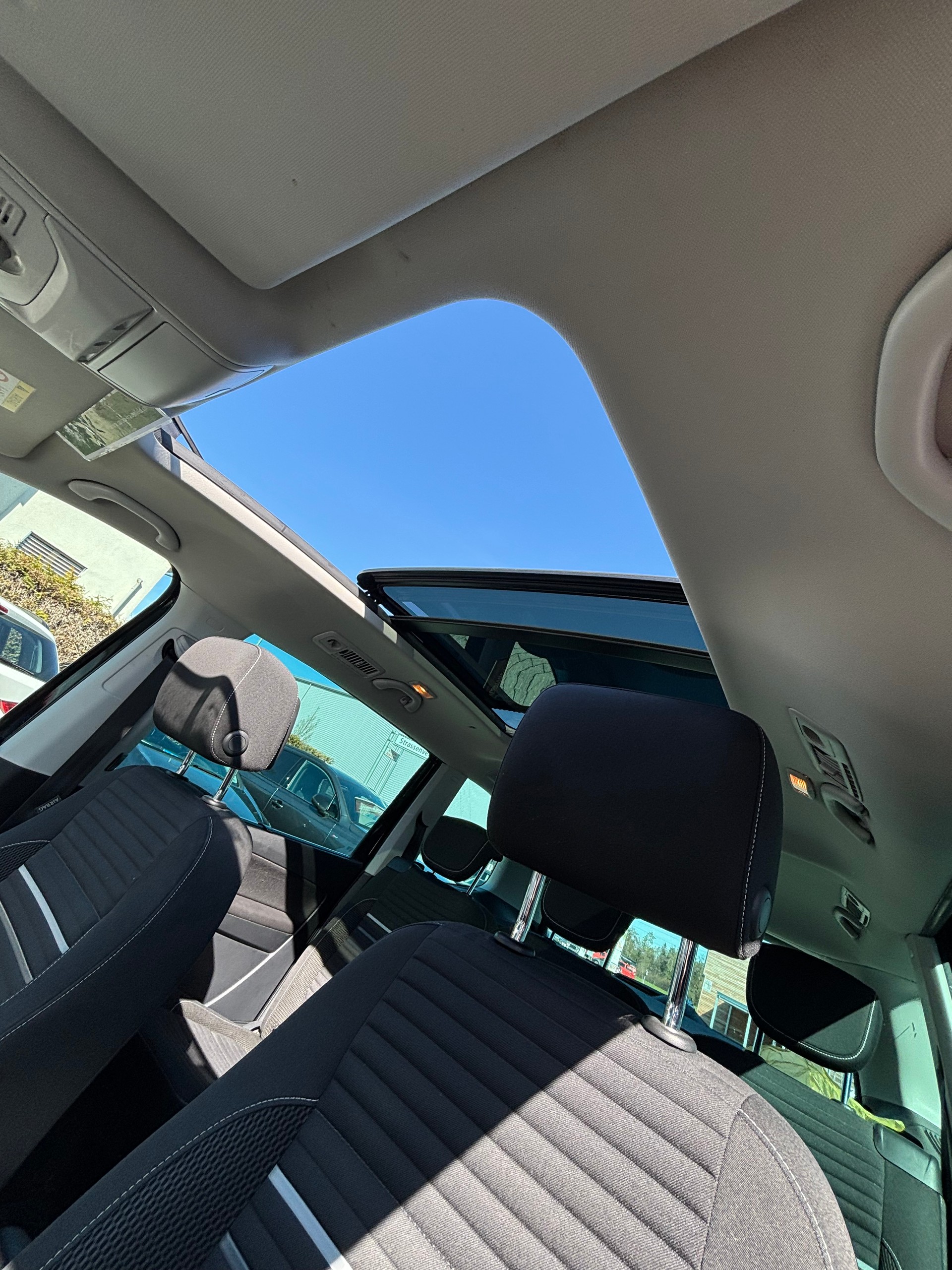 VW Sharan 2.0 TDI BlueMotion Technology Cup DSG-image-4