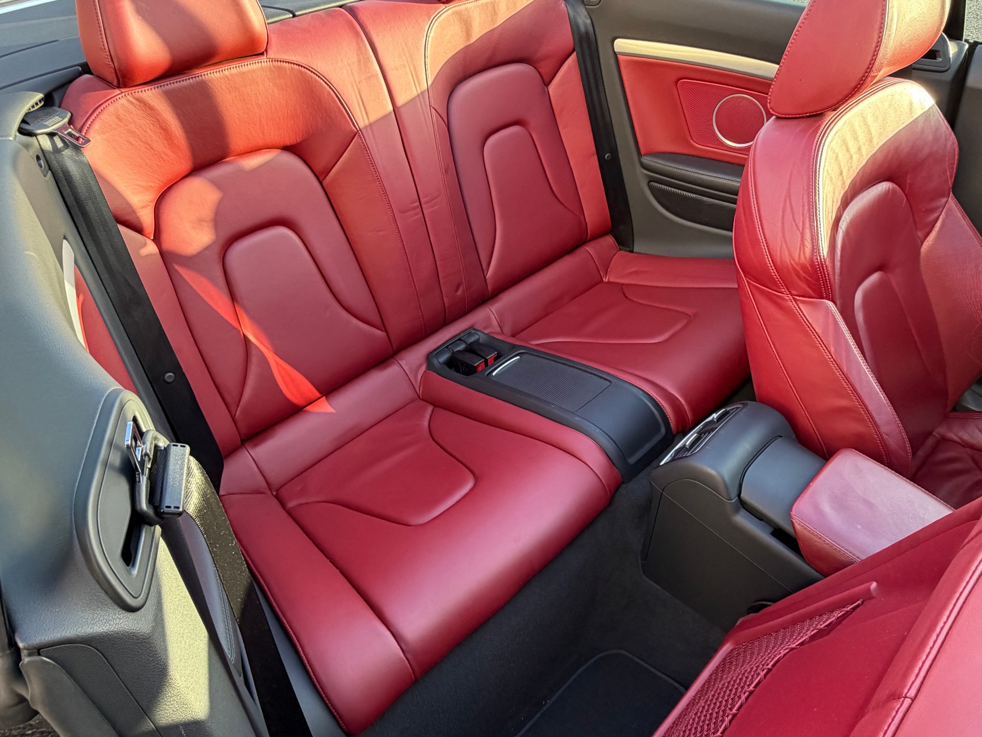 AUDI A5 3.0 V6 TDI quattro S-Tronic Cabrio-image-10